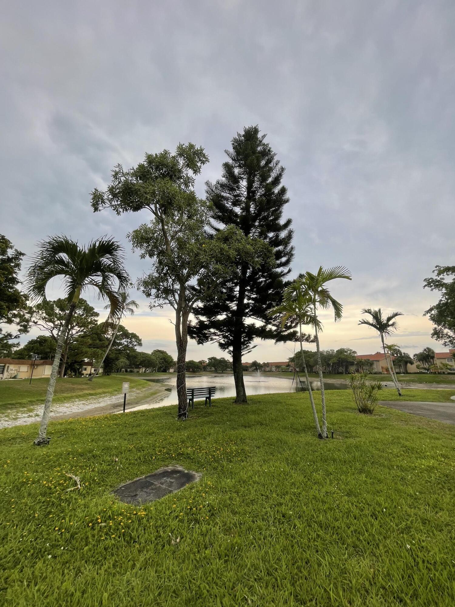 612 SW Natura Boulevard B, Deerfield Beach Unit: B