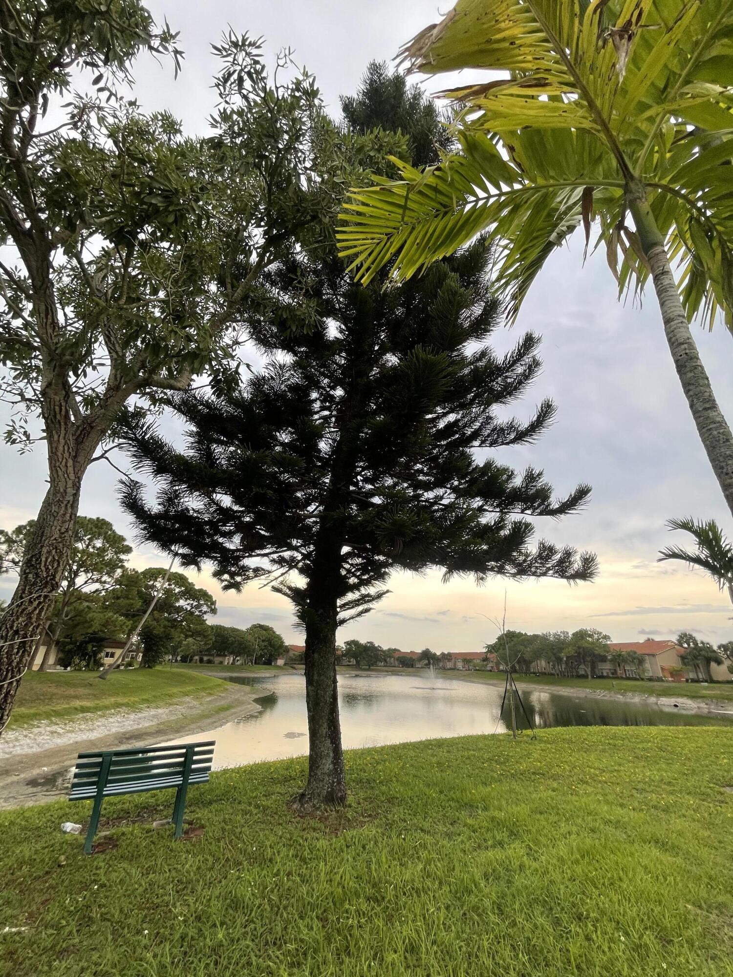 612 SW Natura Boulevard B, Deerfield Beach Unit: B