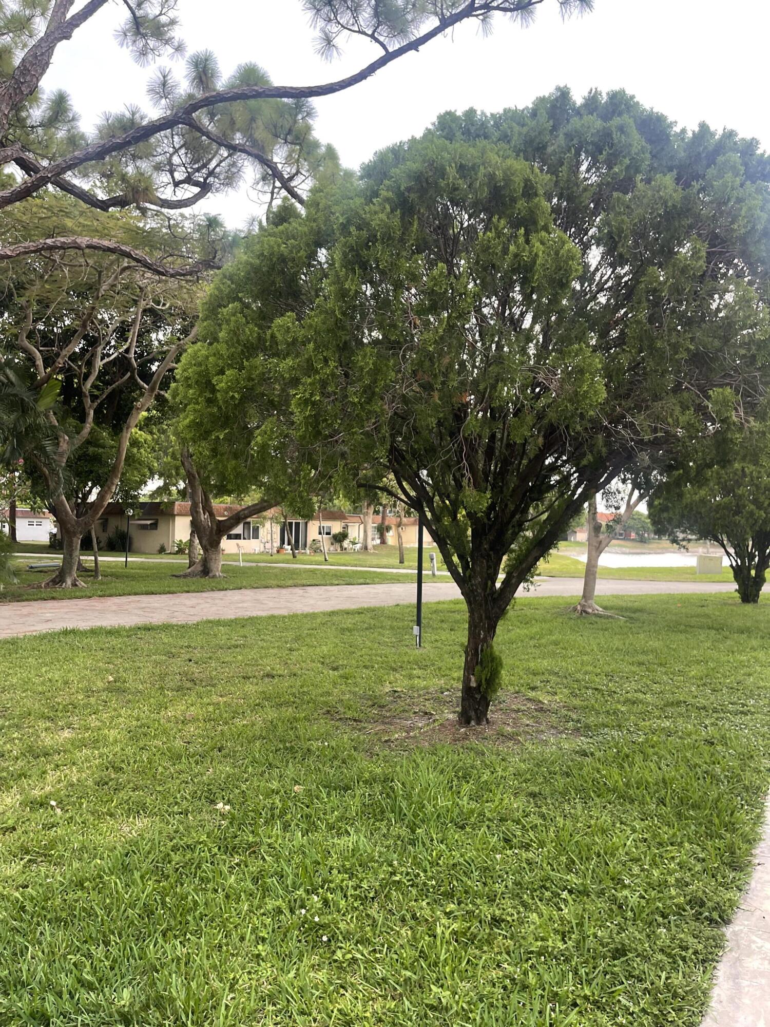 612 SW Natura Boulevard B, Deerfield Beach Unit: B