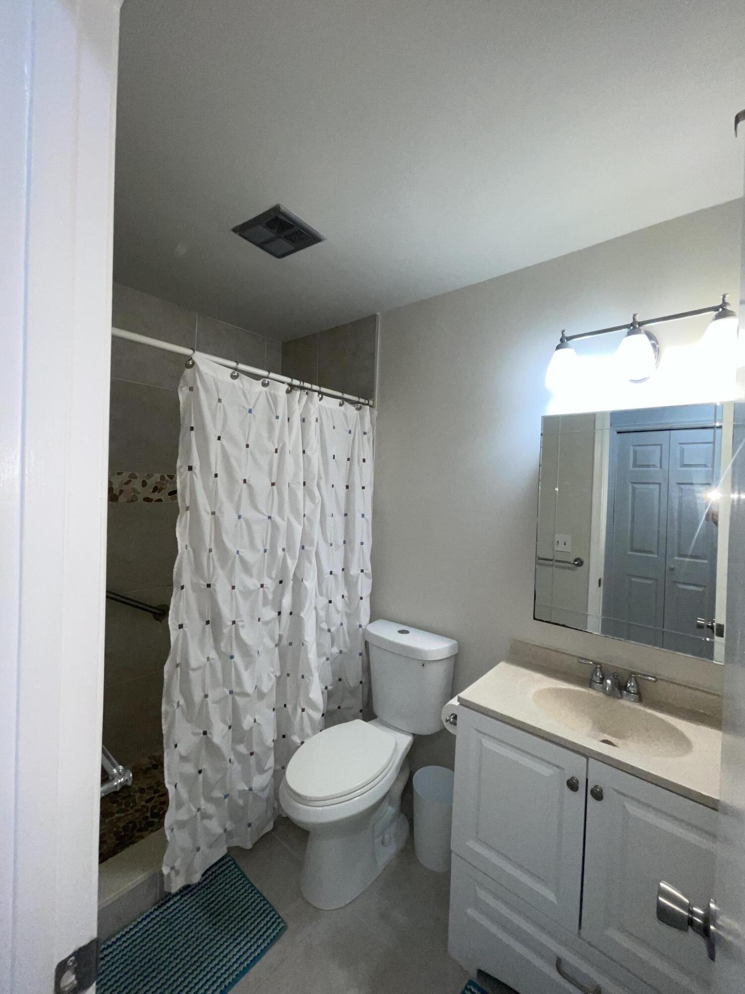 612 SW Natura Boulevard B, Deerfield Beach Unit: B