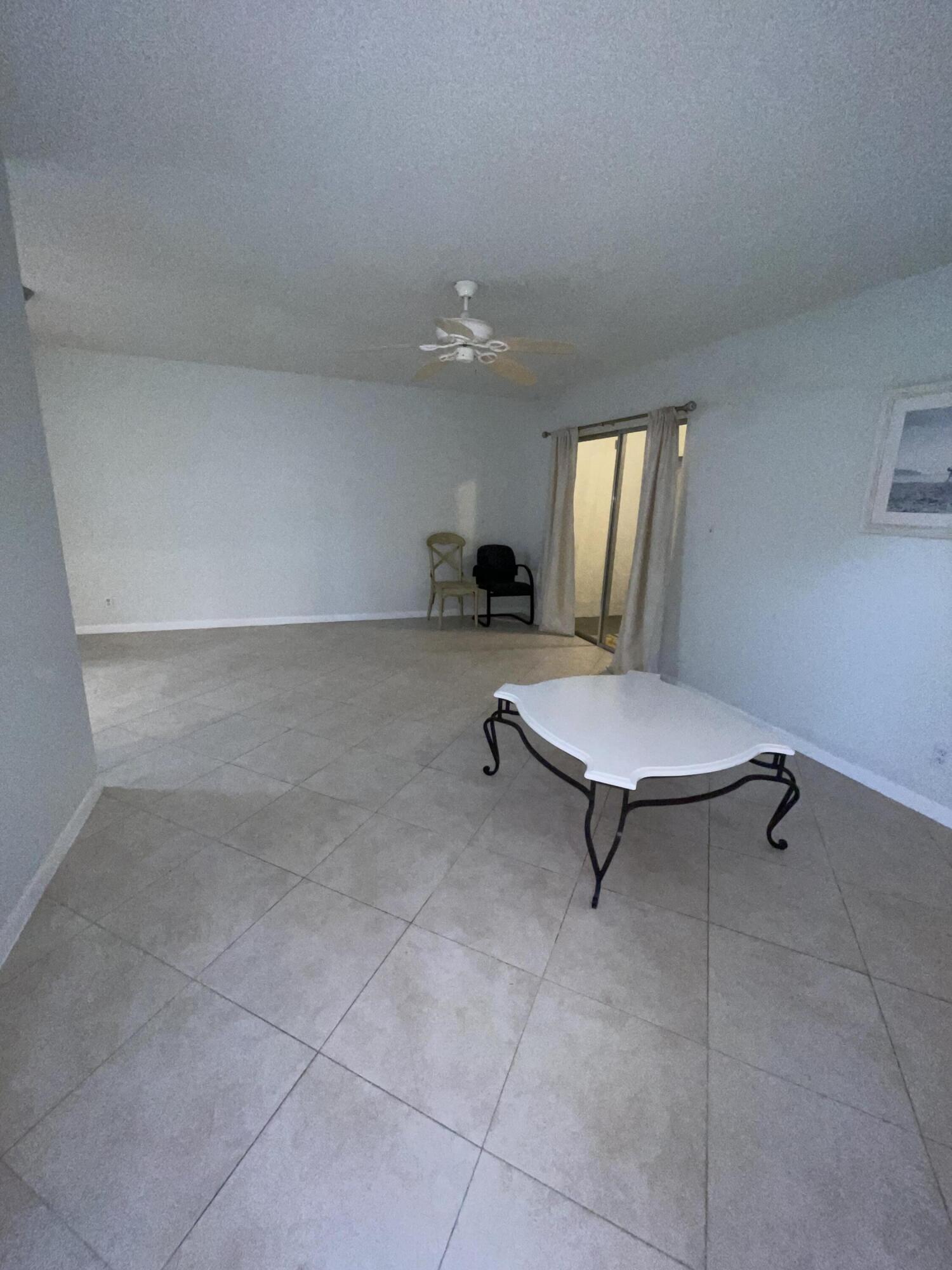 612 SW Natura Boulevard B, Deerfield Beach Unit: B