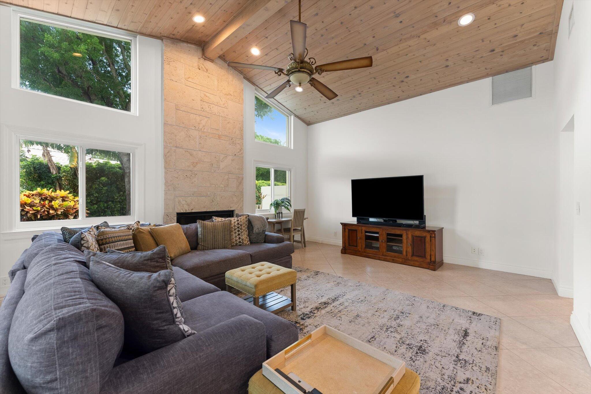 4320 Saint Charles Way