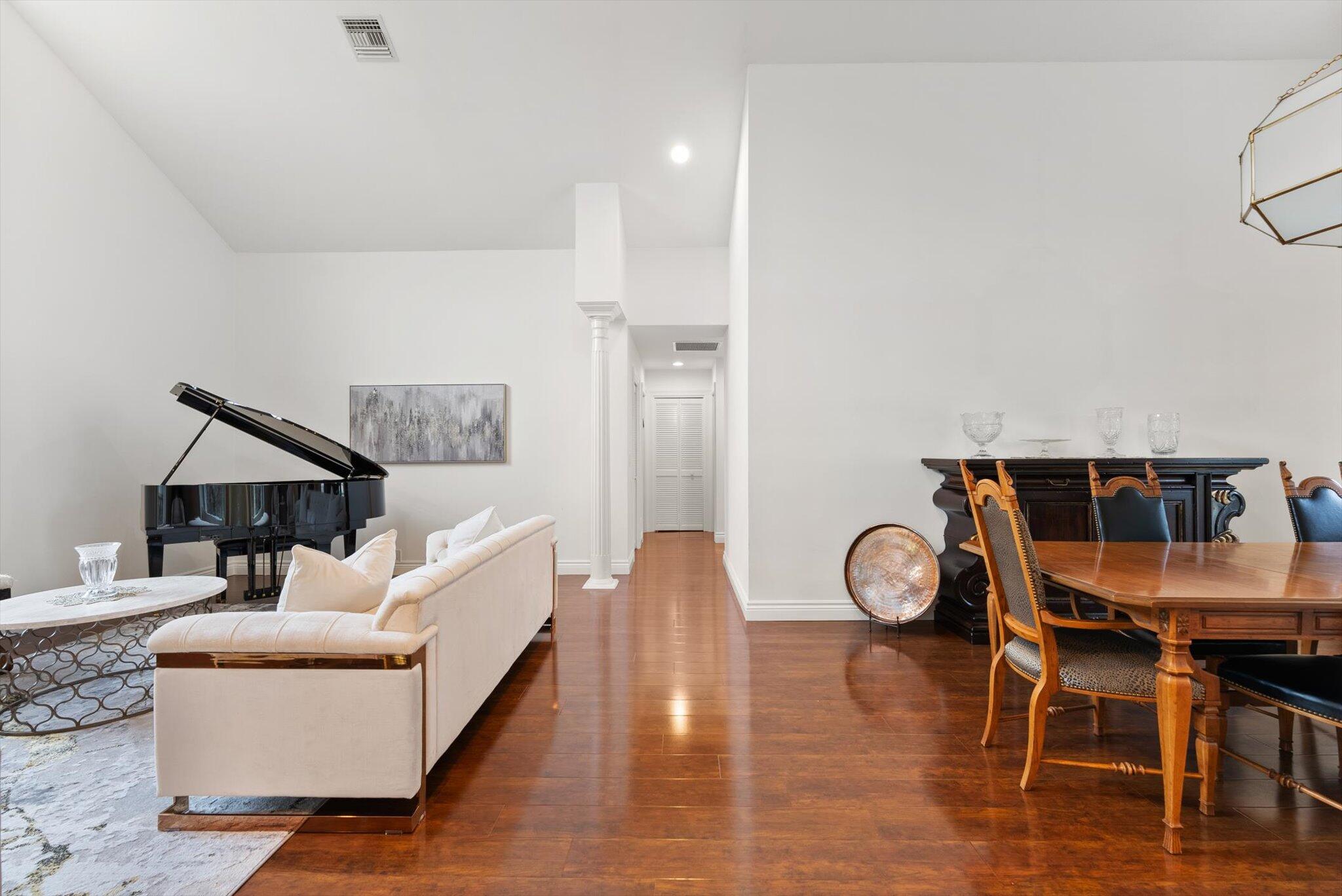 4320 Saint Charles Way