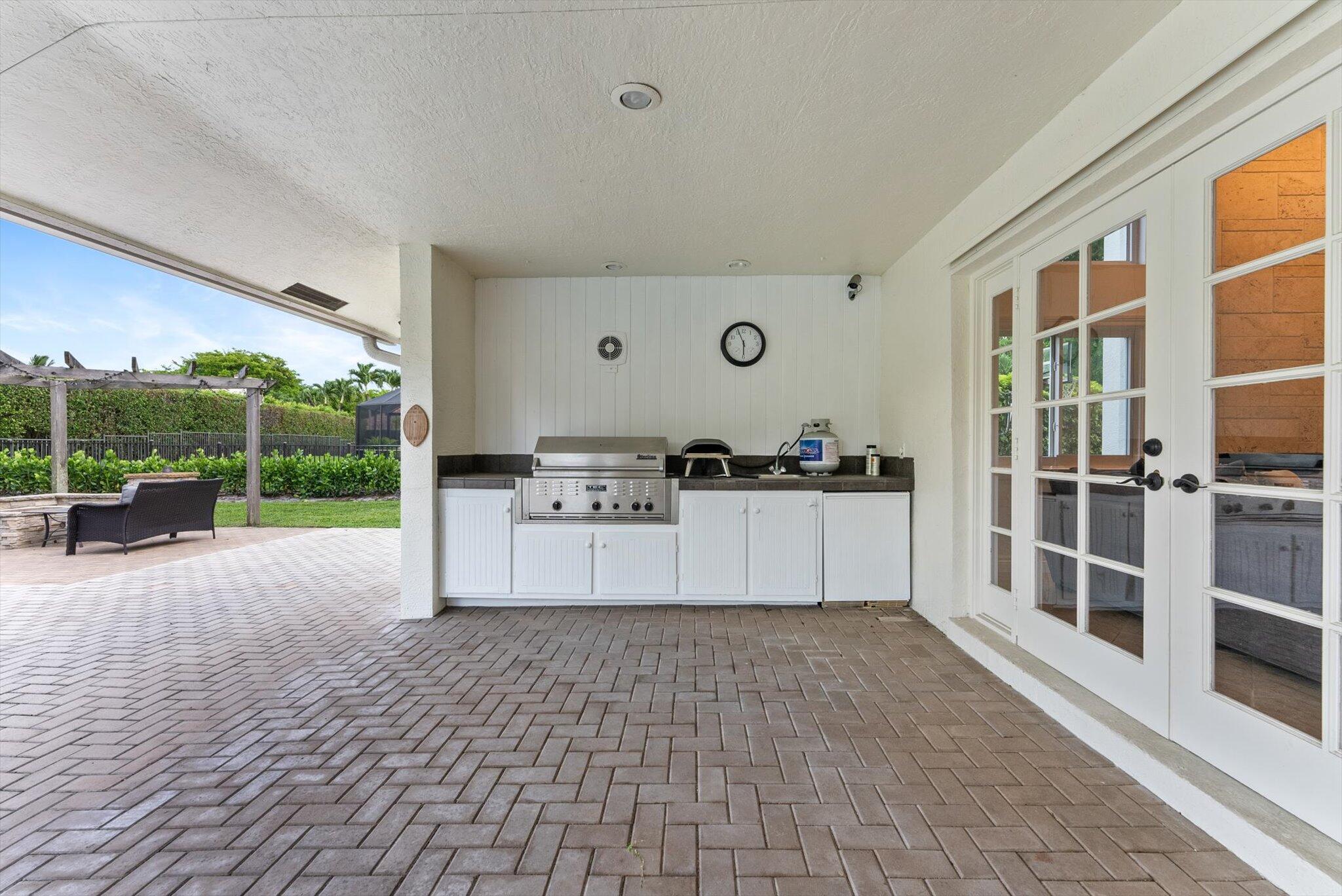 4320 Saint Charles Way