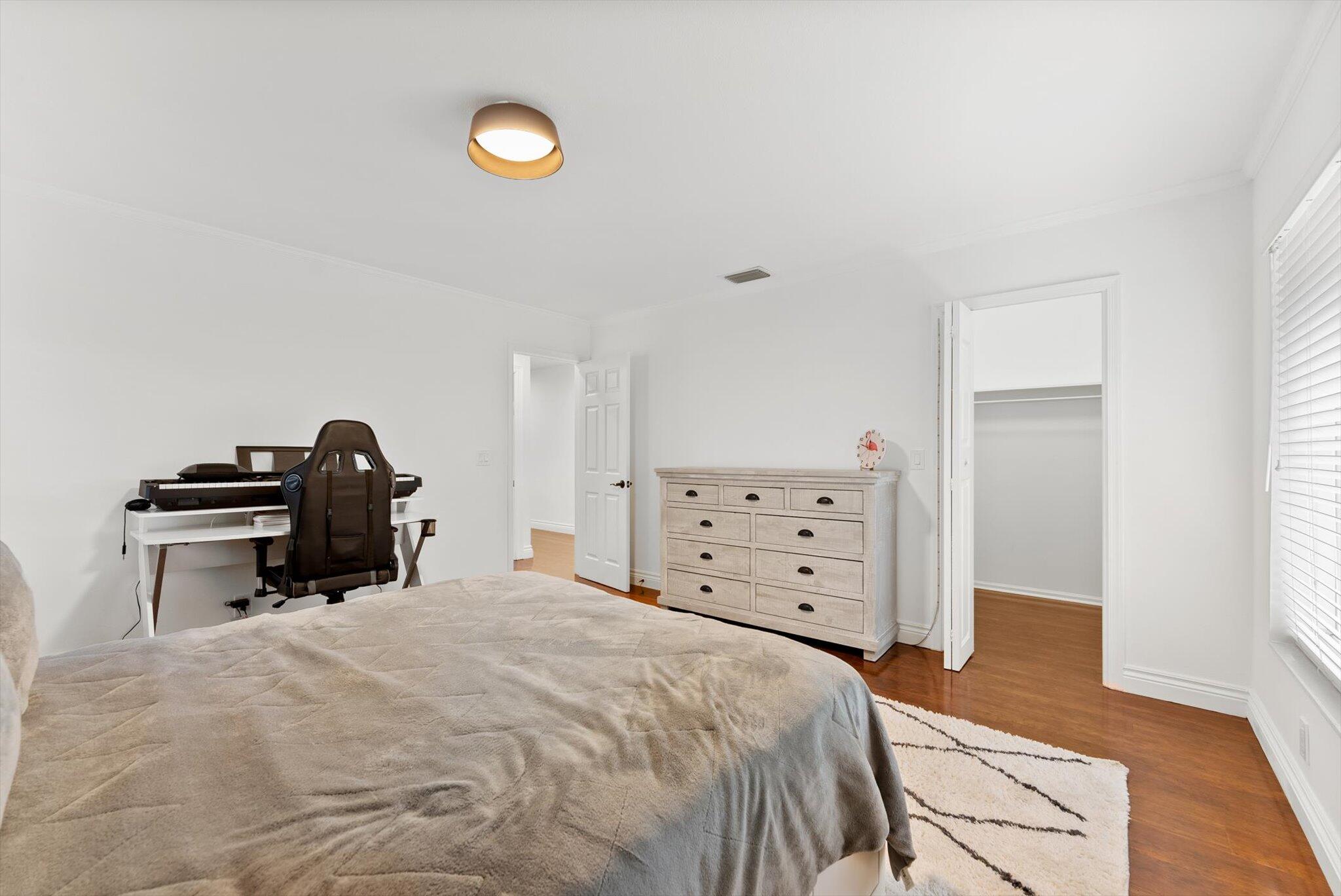 4320 Saint Charles Way