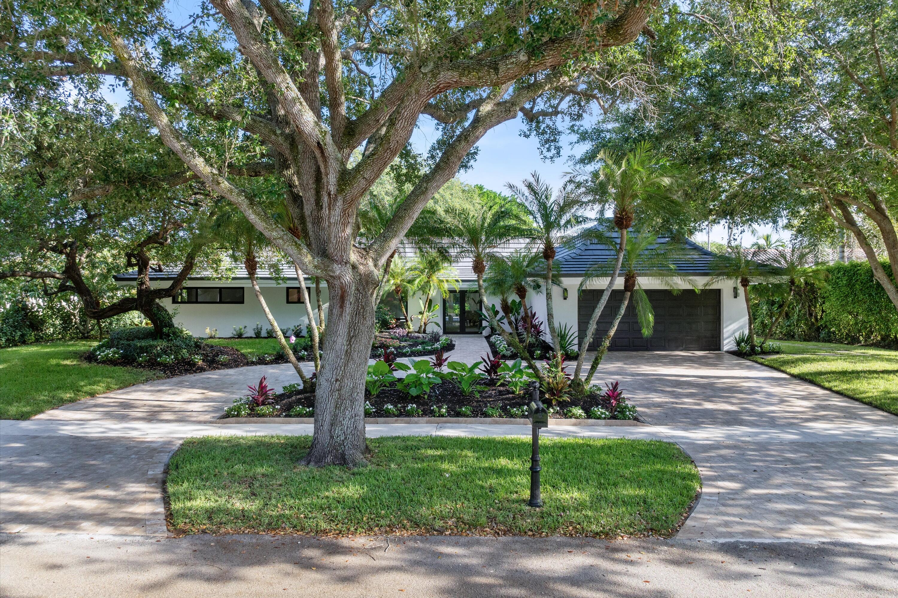2824 Banyan Boulevard Circle NW, Boca Raton