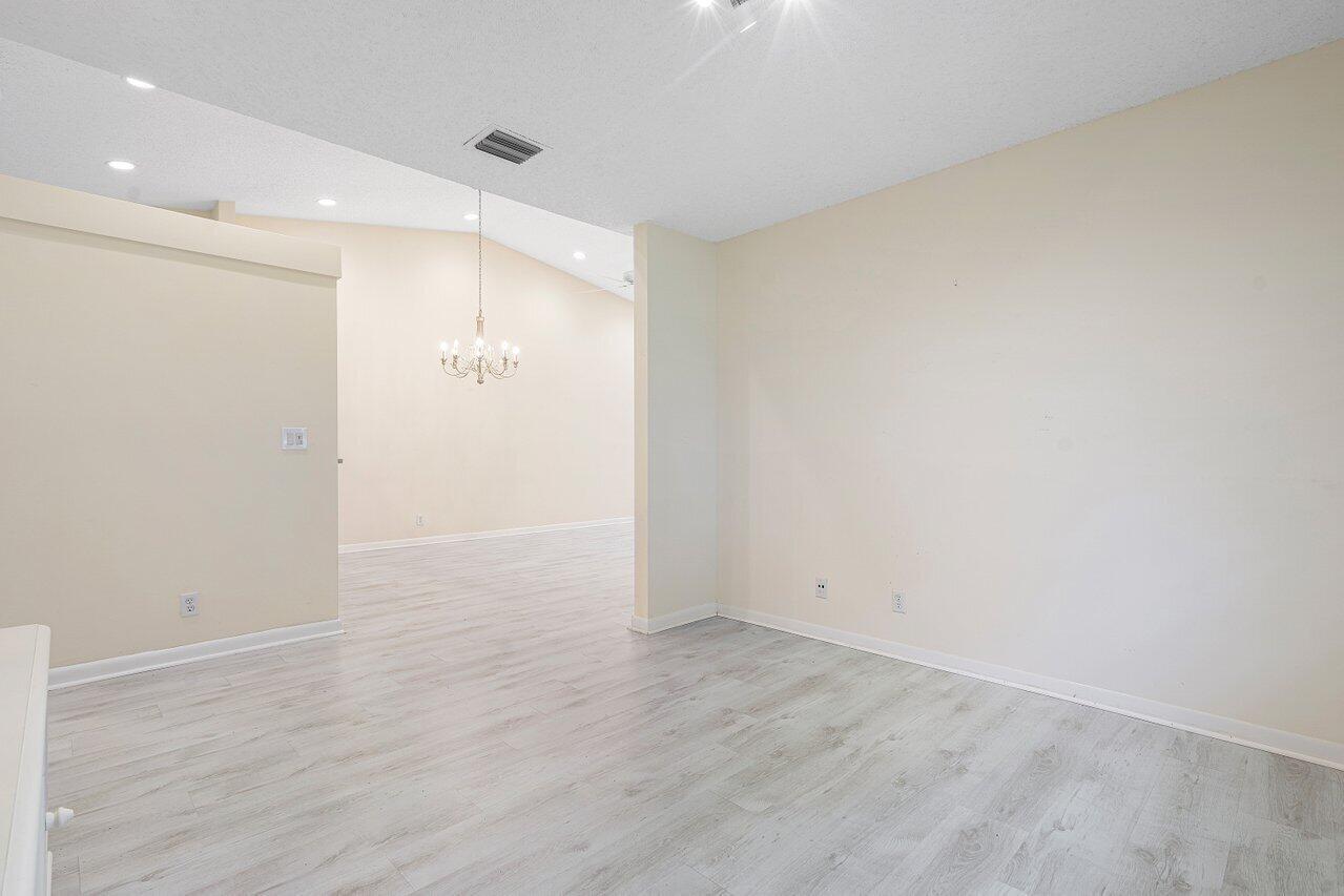 6082 Waldwick Circle 6082