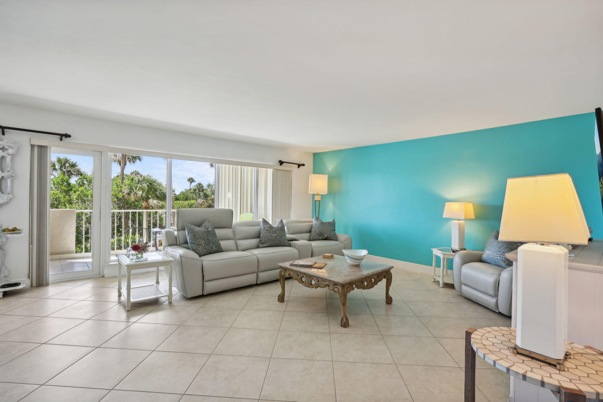 4001 N Ocean Boulevard 302-B, Boca Raton Unit: 302-B