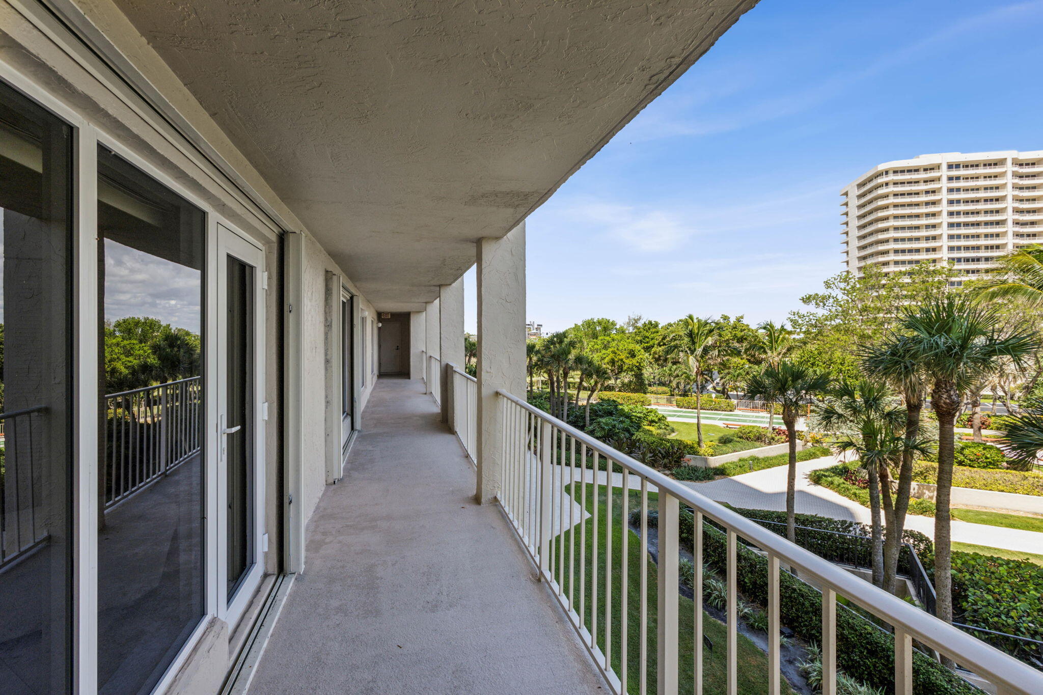 4001 N Ocean Boulevard 302-B, Boca Raton Unit: 302-B