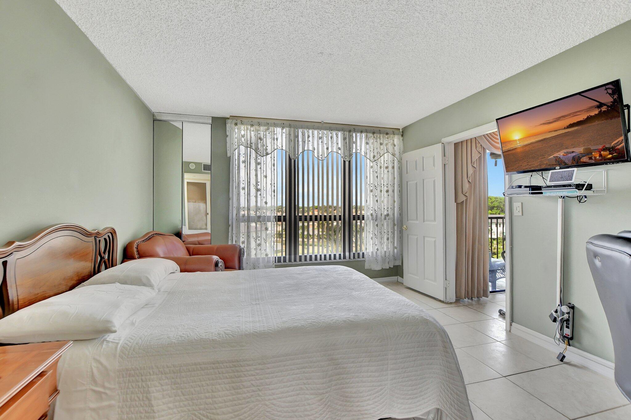 5951 Wellesley Park Drive 504