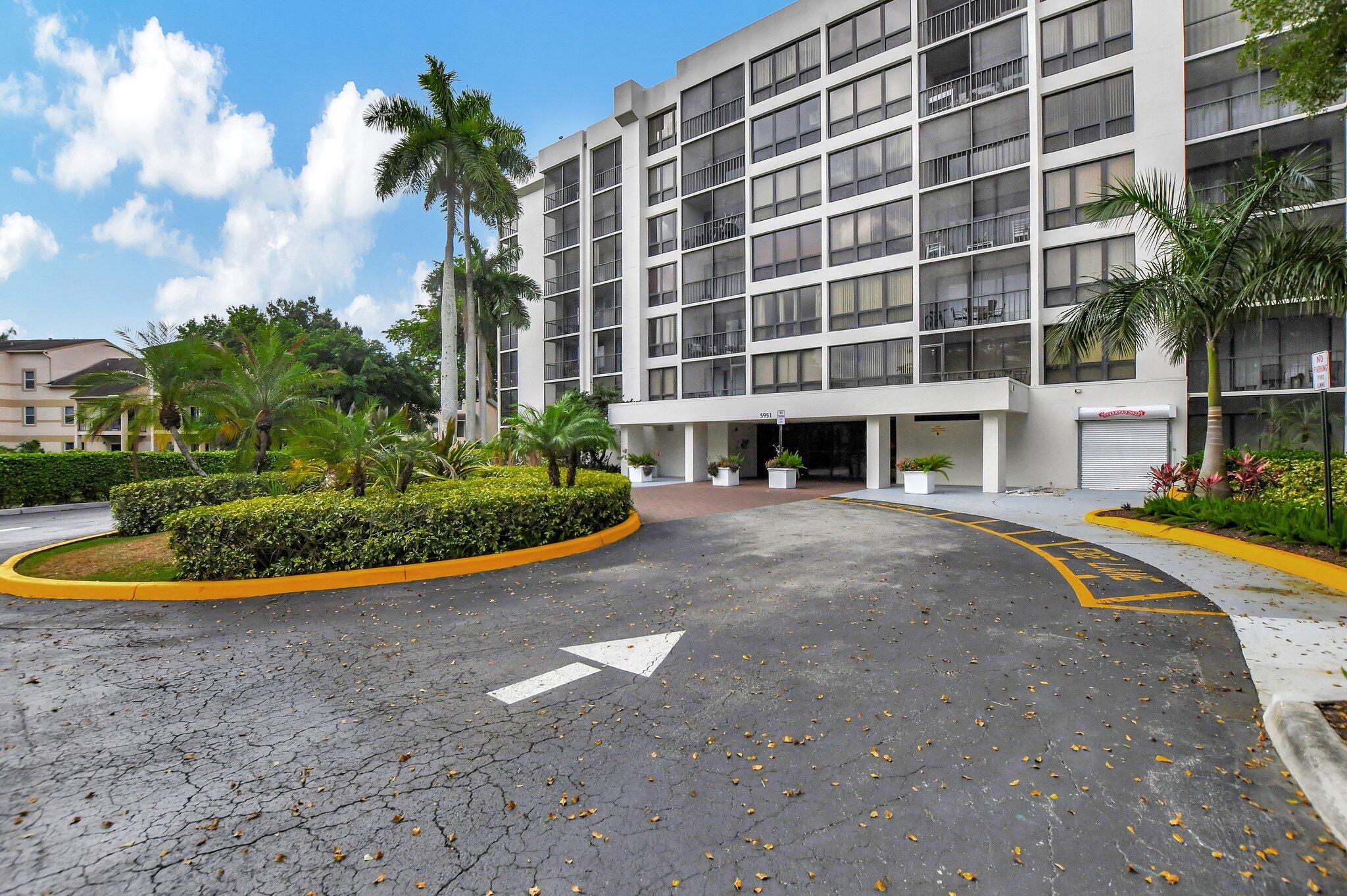 5951 Wellesley Park Drive 504