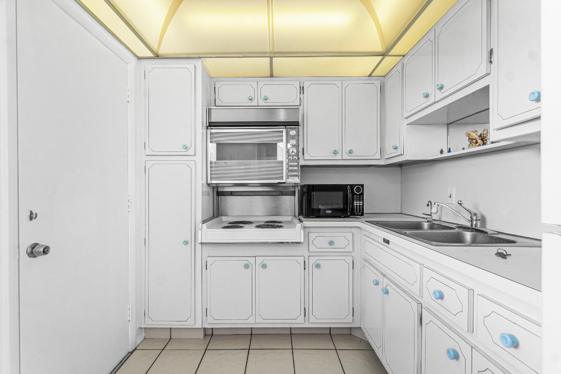 201 N Ocean Boulevard 310, Pompano Beach Unit: 310