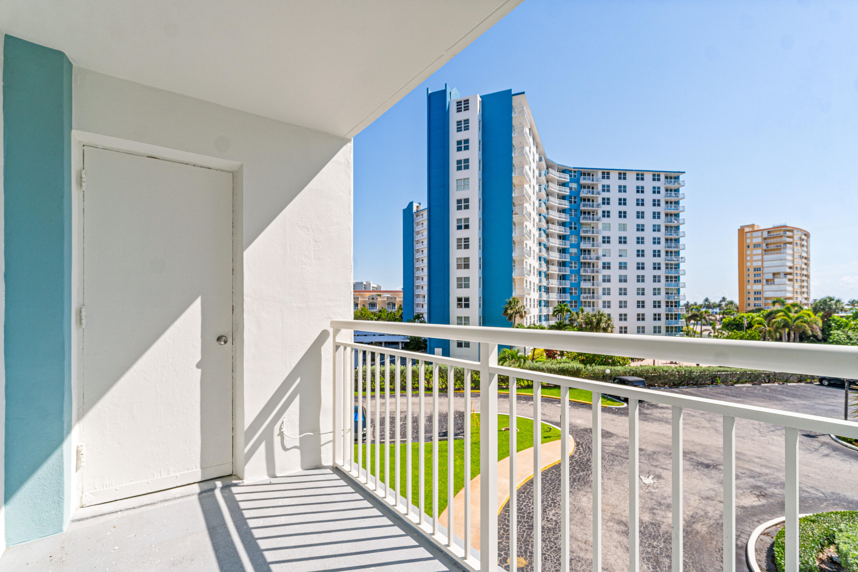 201 N Ocean Boulevard 310, Pompano Beach Unit: 310