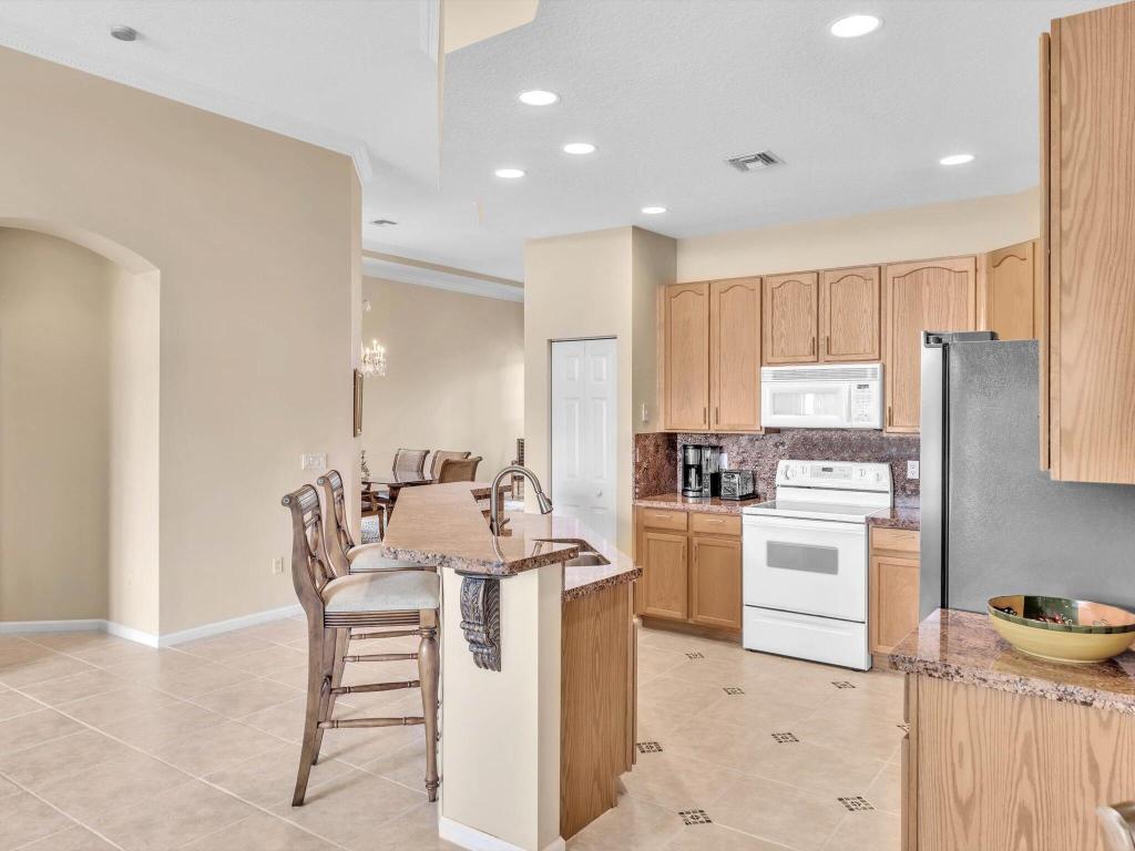 6821 Southport Drive, Boynton Beach