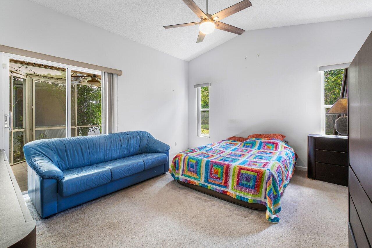 1012 Island Manor Drive