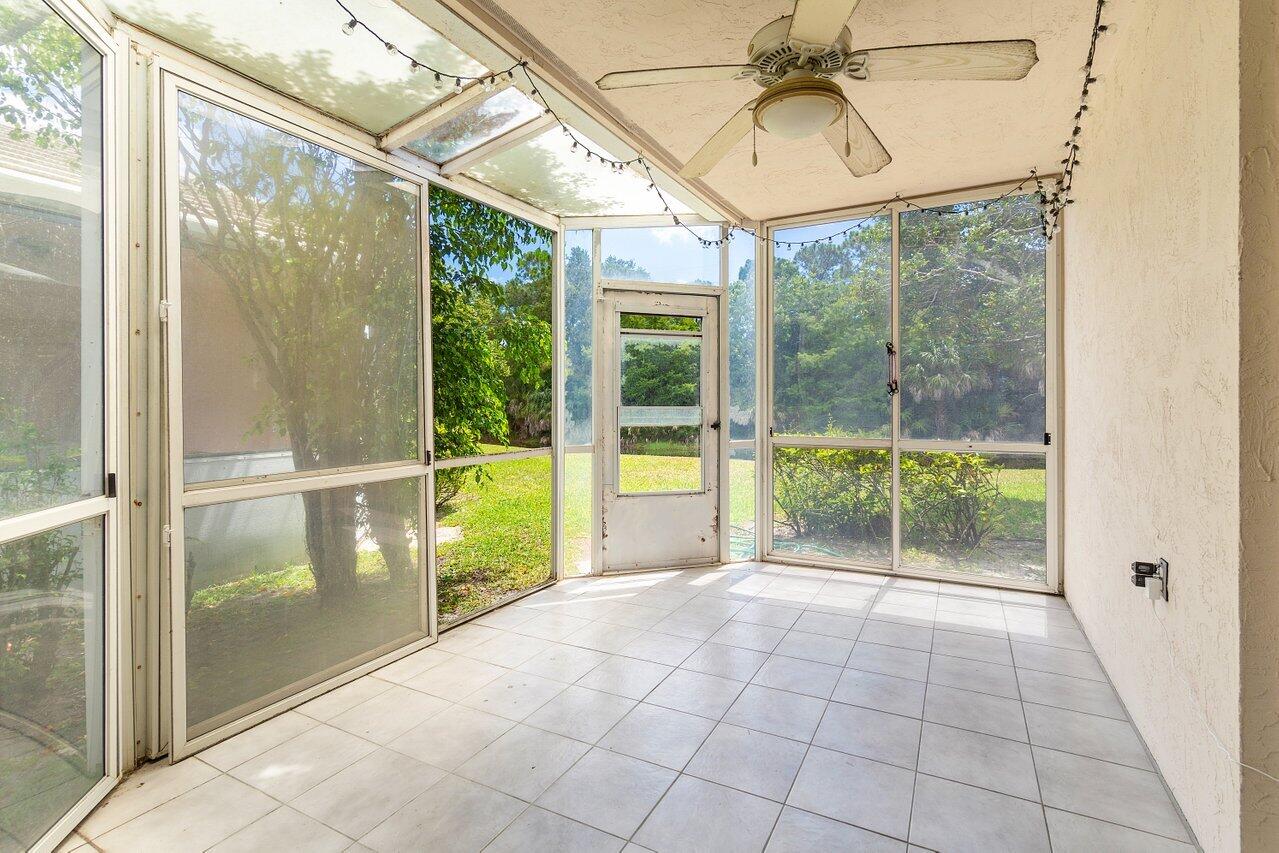 1012 Island Manor Drive