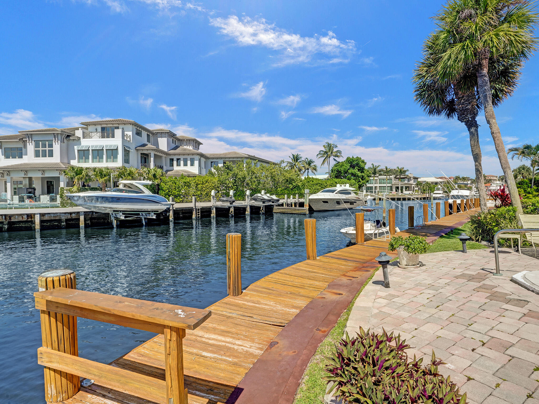 1001 Bel Air Drive