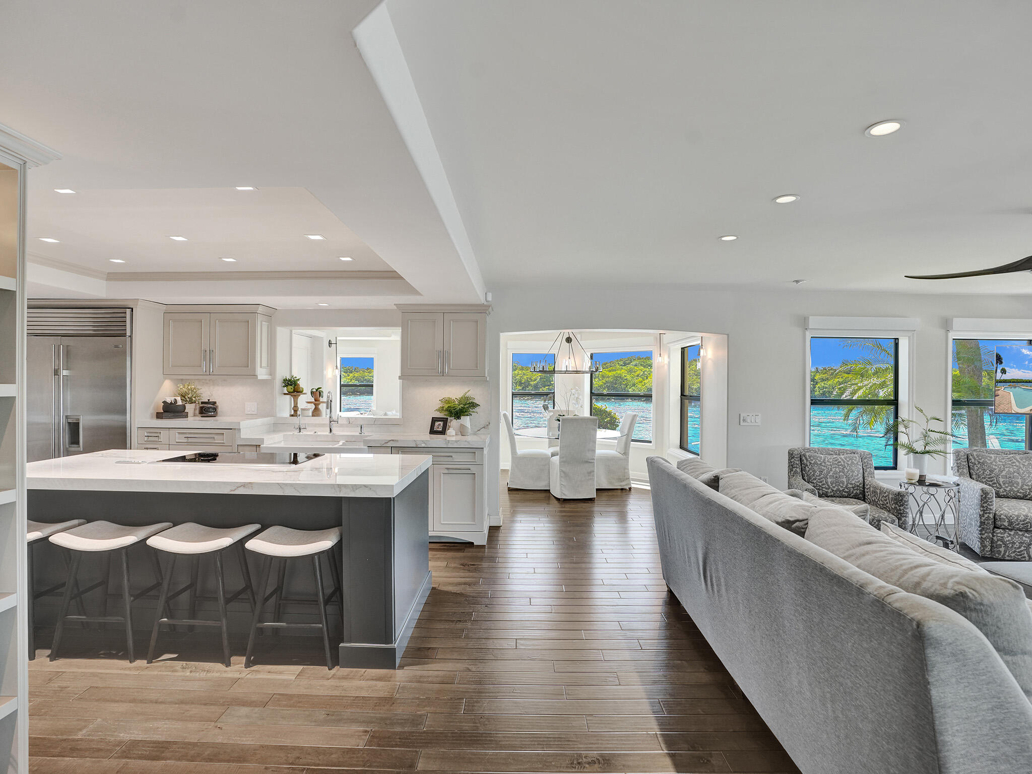 1001 Bel Air Drive