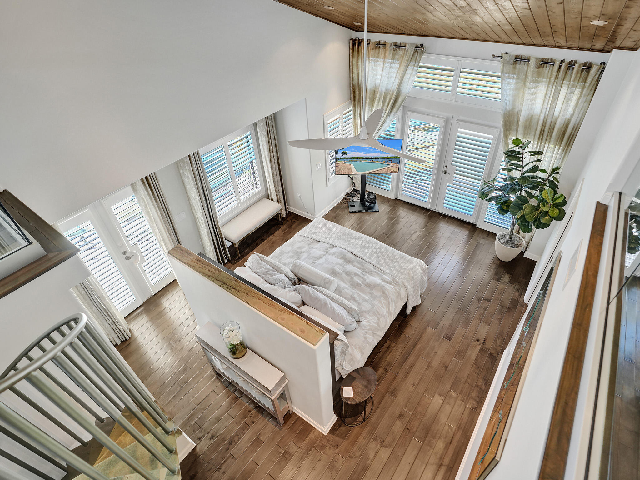 1001 Bel Air Drive