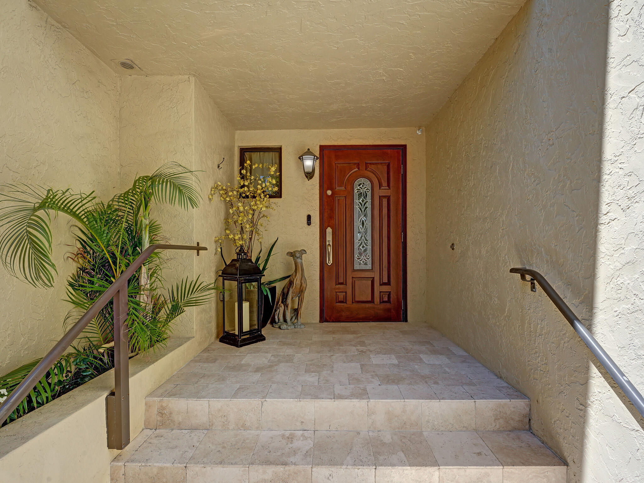 1001 Bel Air Drive