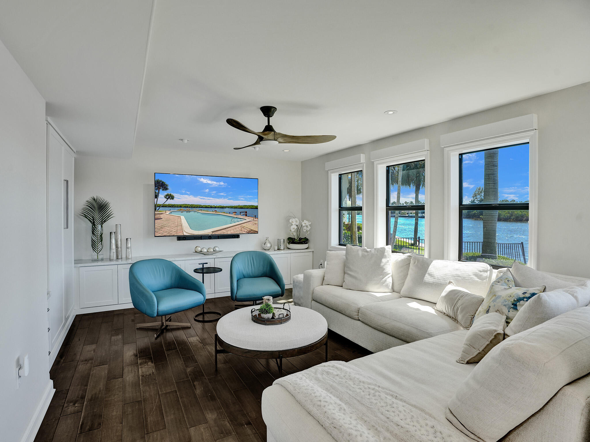 1001 Bel Air Drive