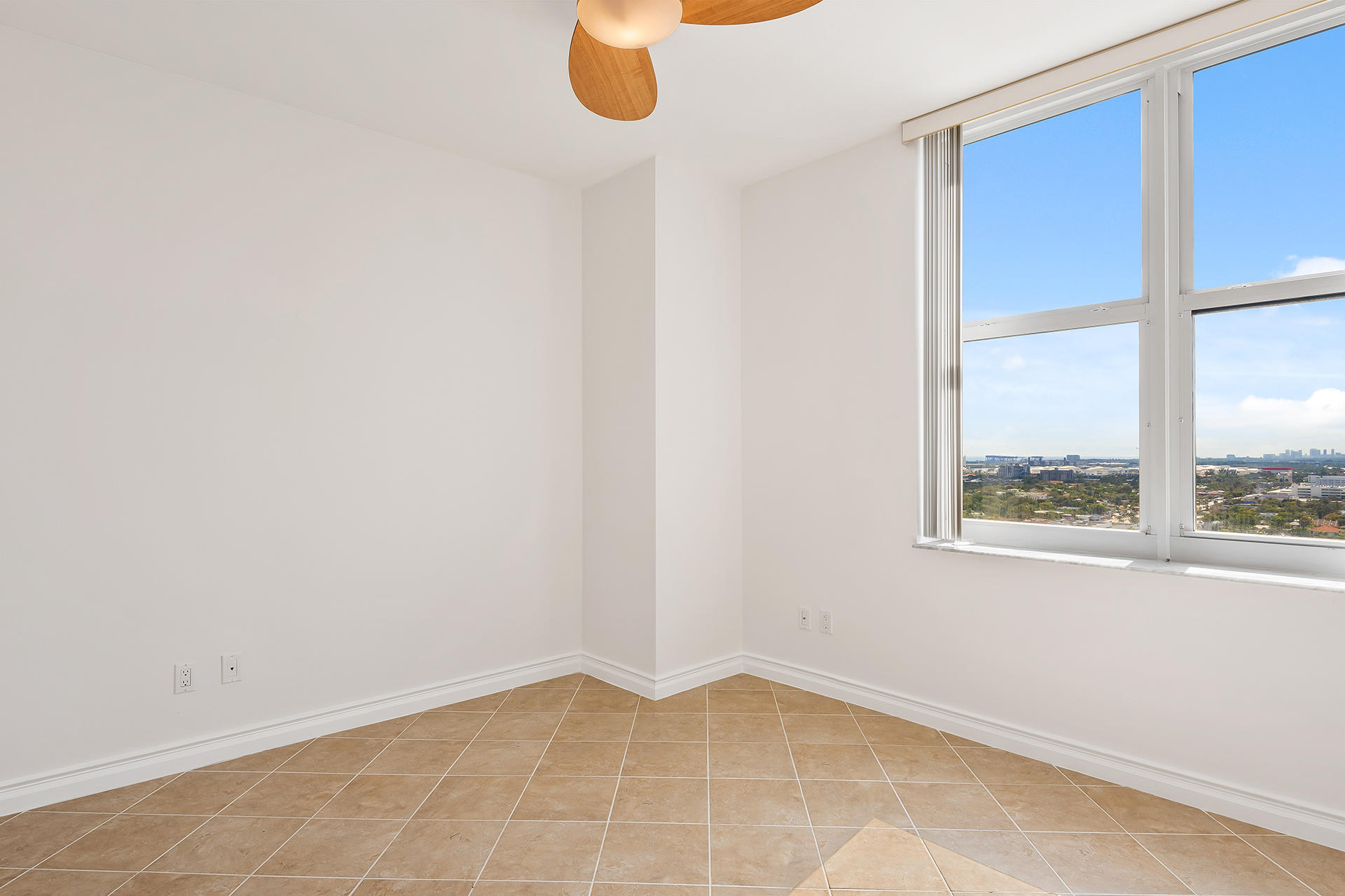 511 SE 5th Avenue 2310