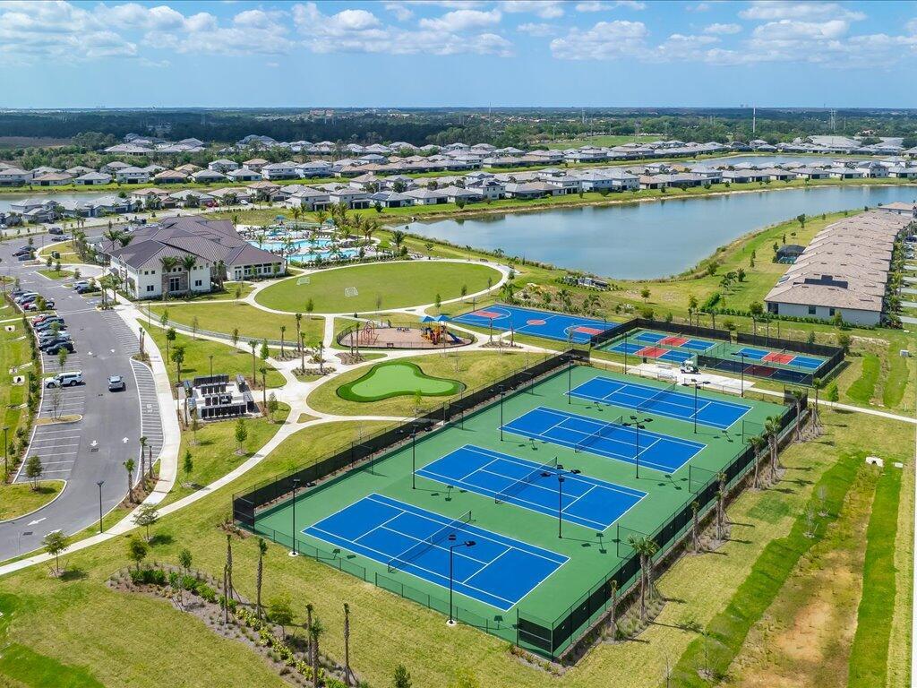 14121 Pine Lodge Lane, Fort Myers