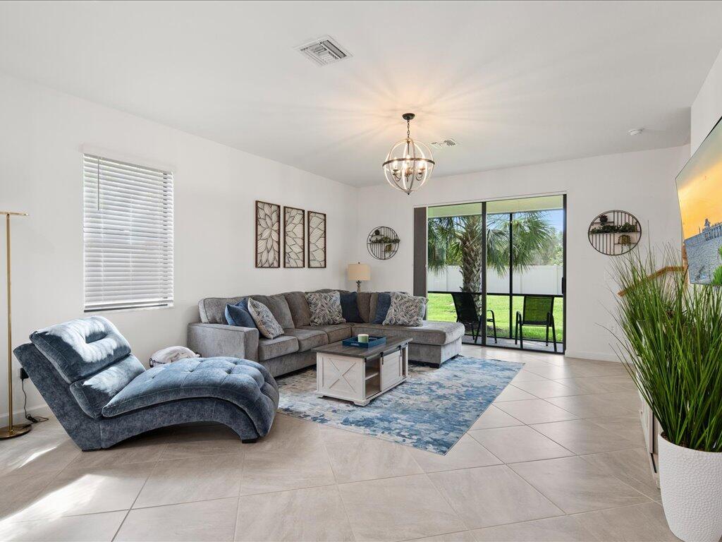 14121 Pine Lodge Lane, Fort Myers