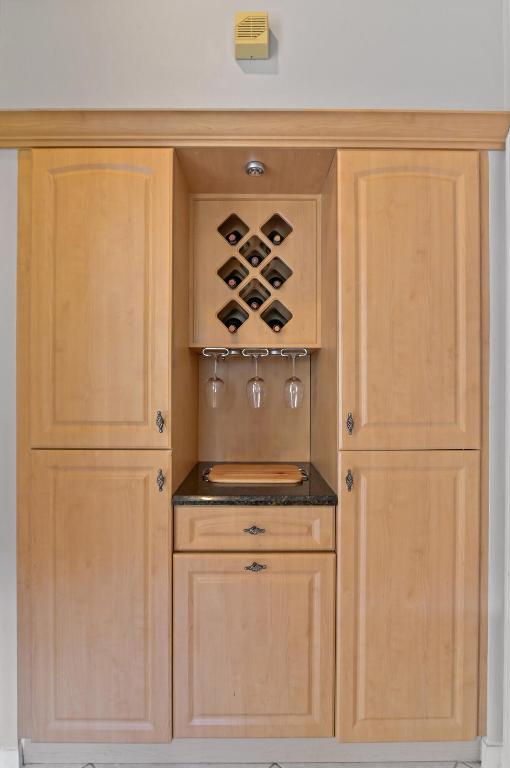 4340 Sherwood Forest Drive