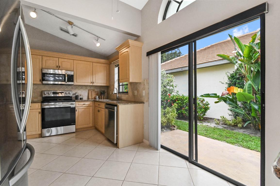 4340 Sherwood Forest Drive