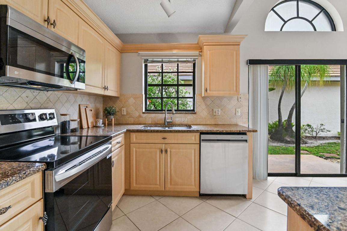 4340 Sherwood Forest Drive