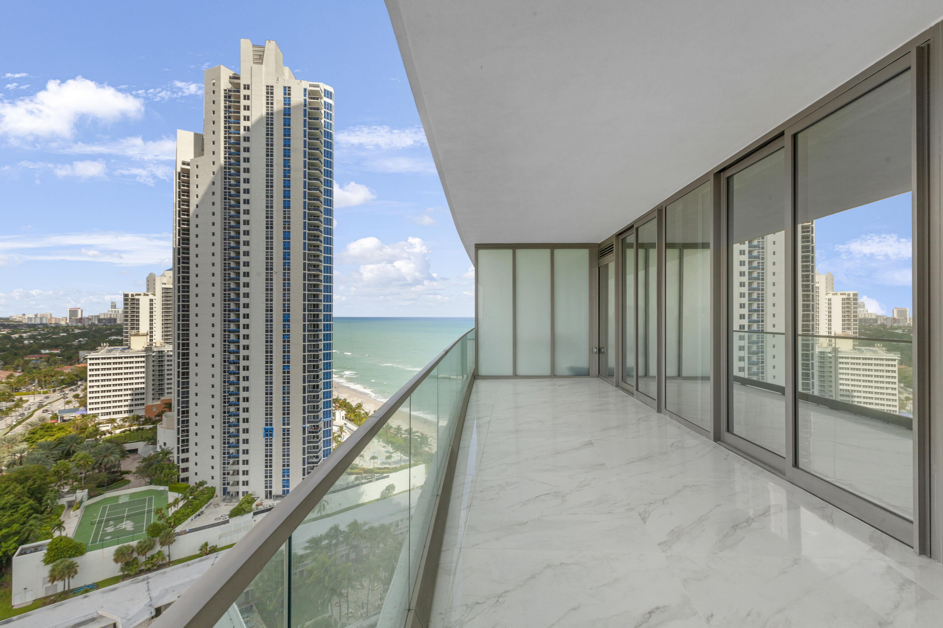 18975 Collins Avenue 1603