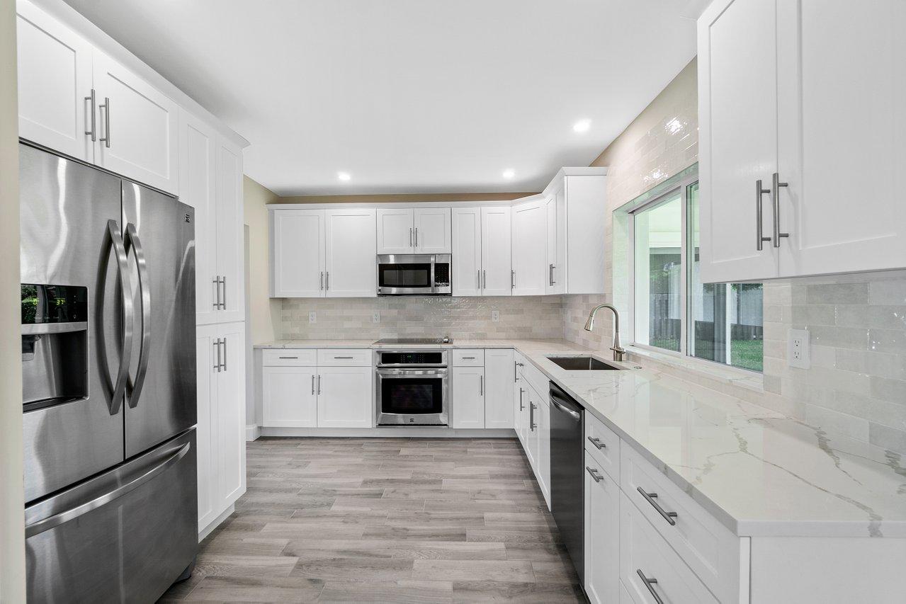 928 SW 4th Street