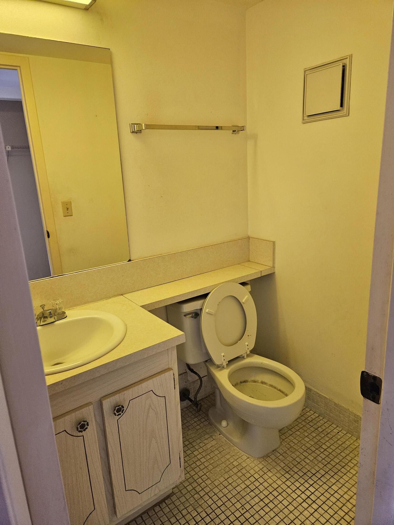 244 Suffolk 244 F