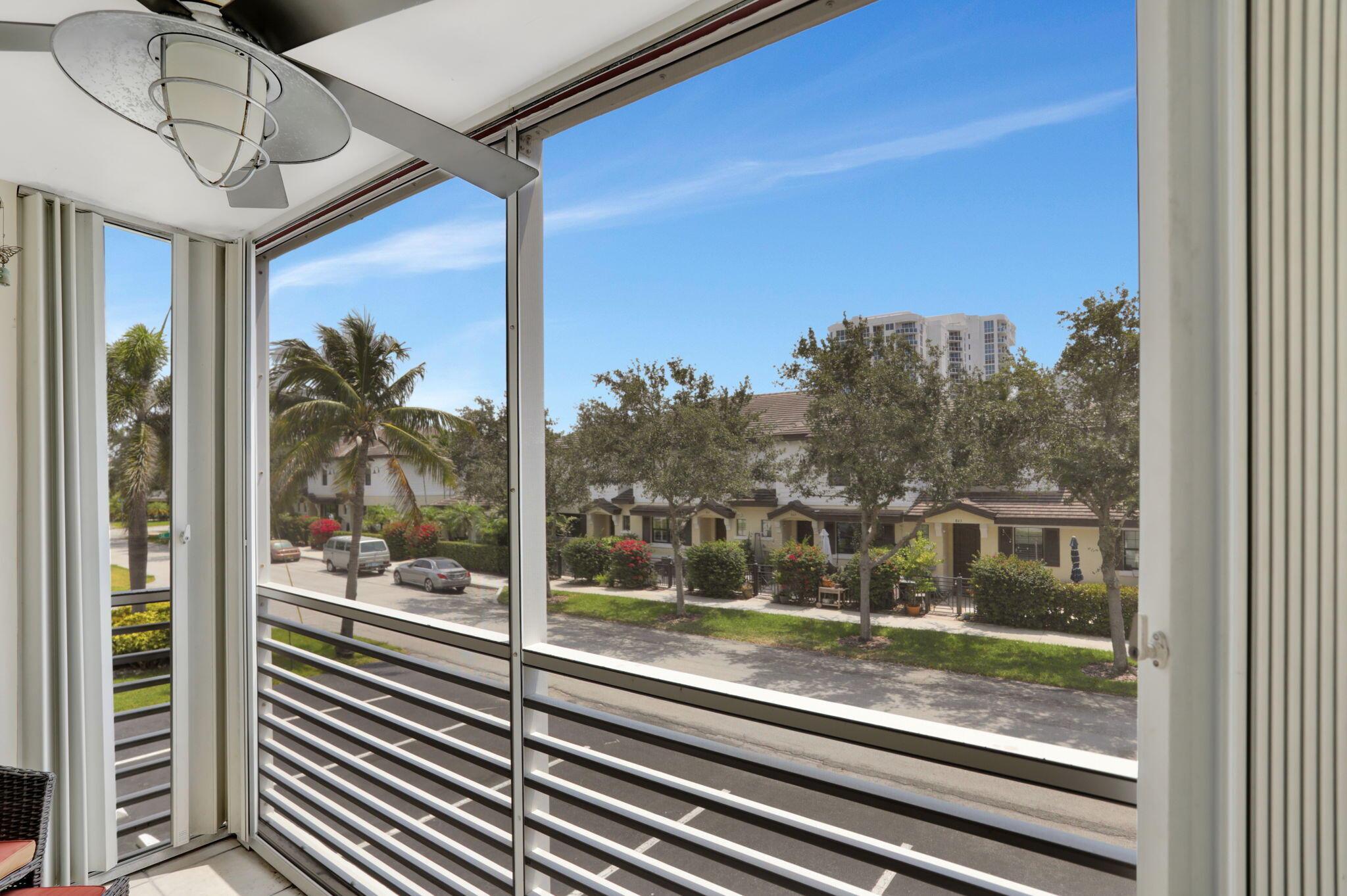 3216 SE 8th Street 202