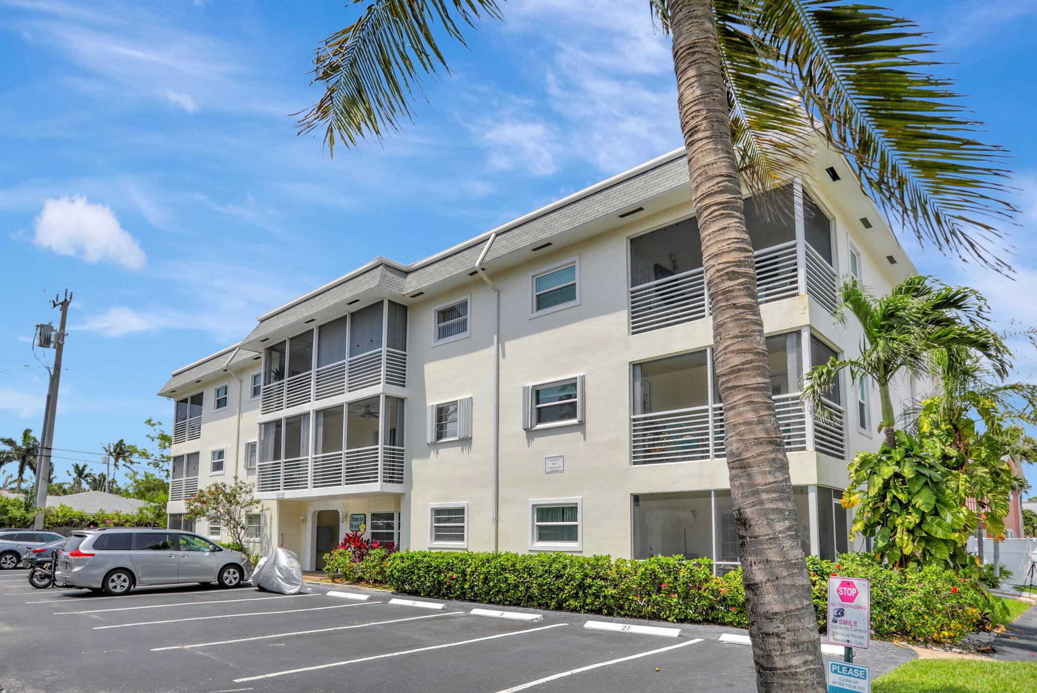 3216 SE 8th Street 202