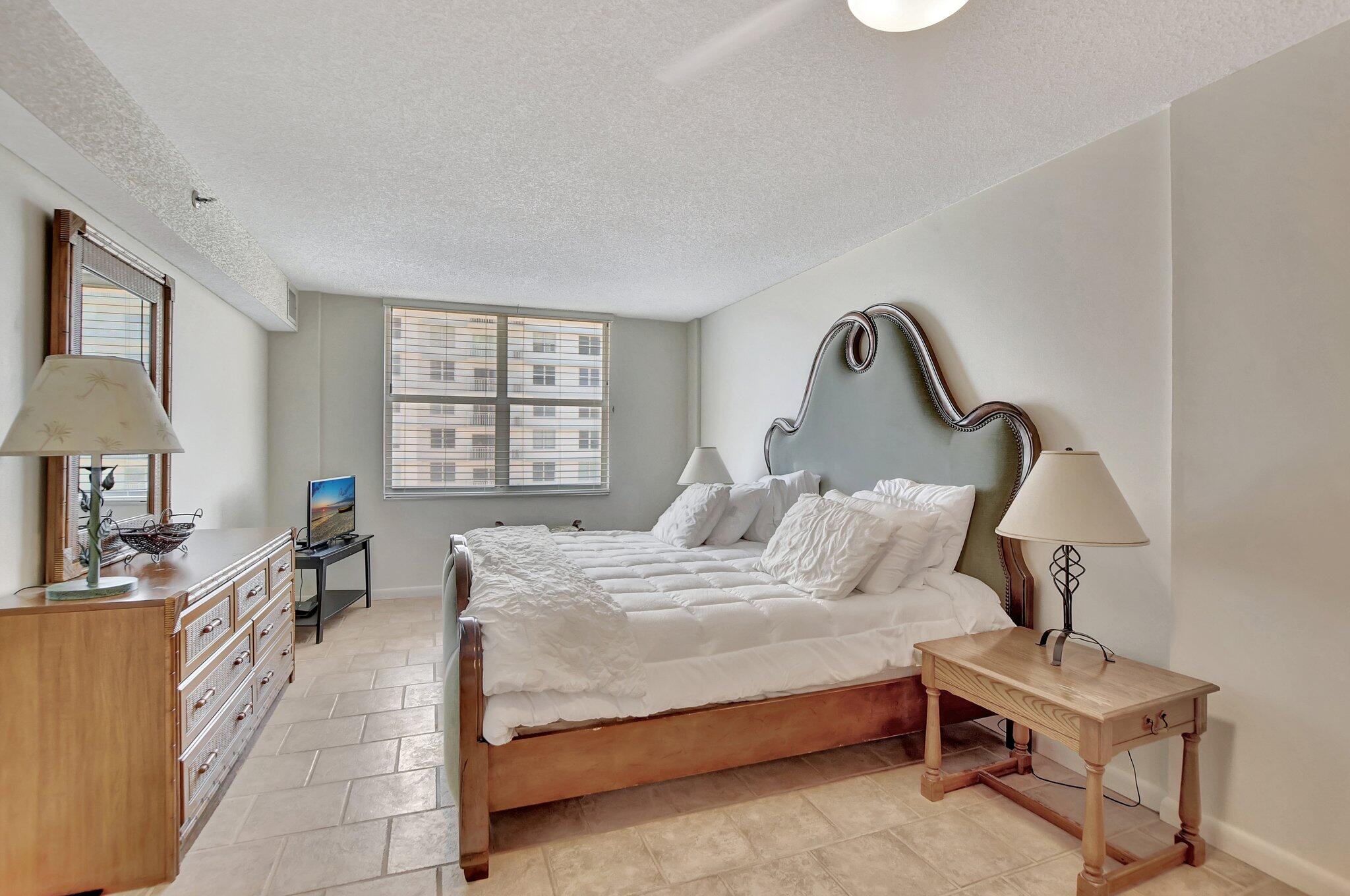 4505 S Ocean Boulevard 303, Highland Beach Unit: 303