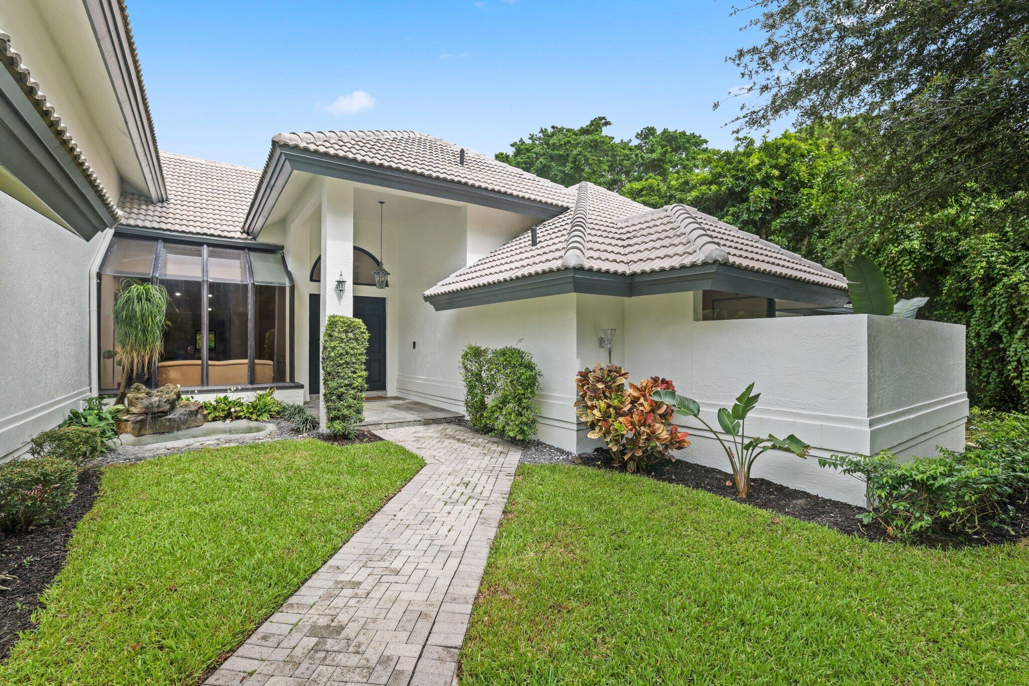 3235 Hyde Circle