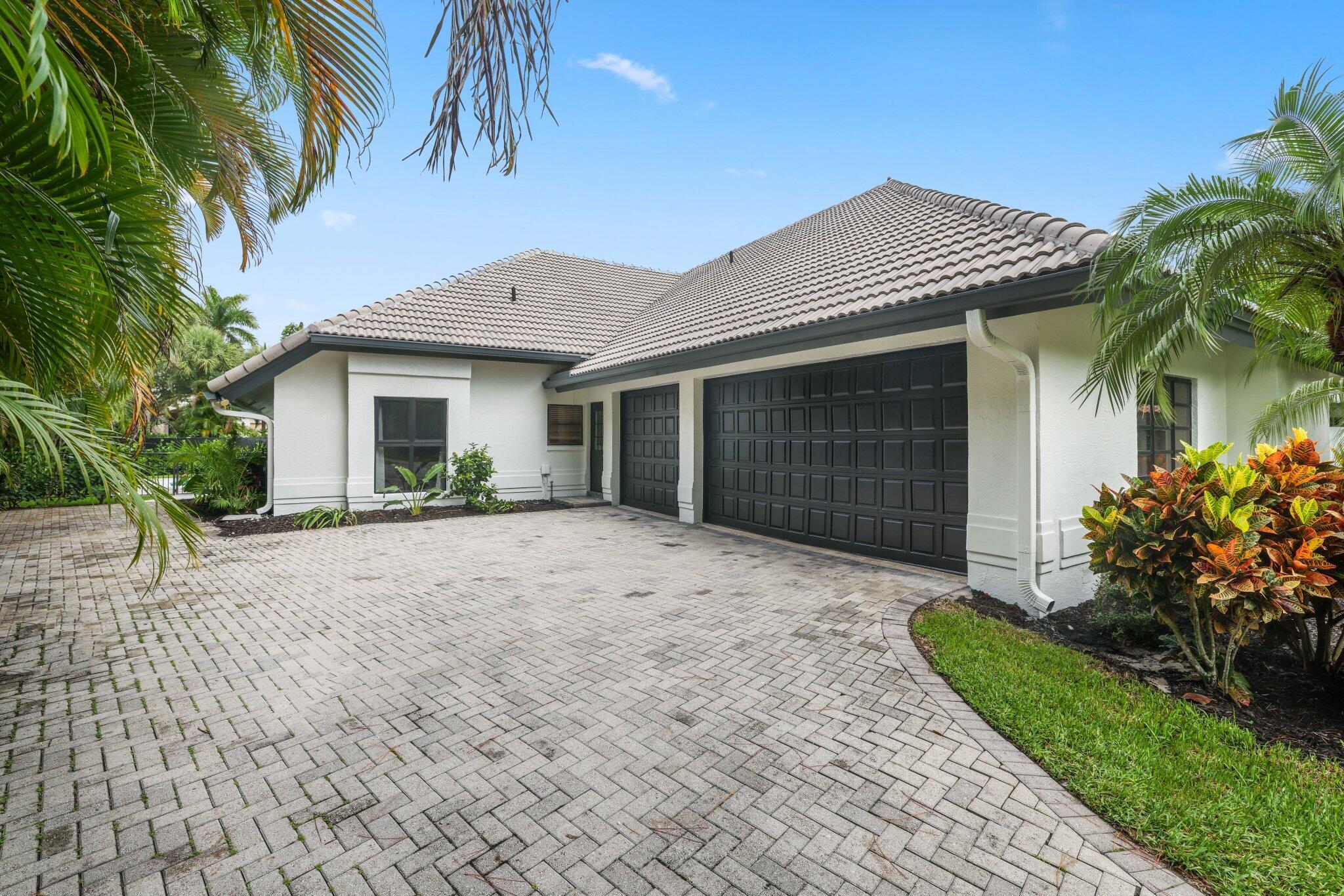 3235 Hyde Circle