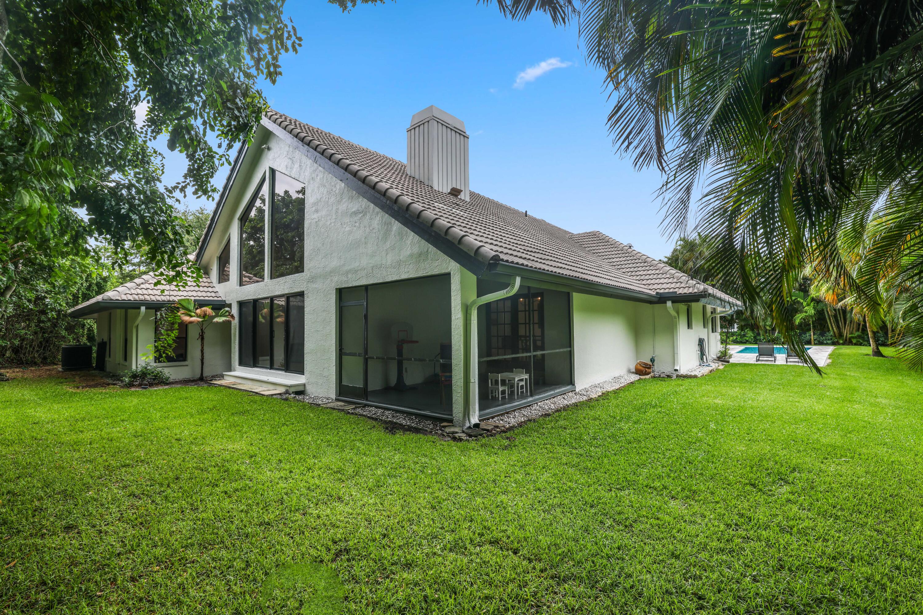 3235 Hyde Circle