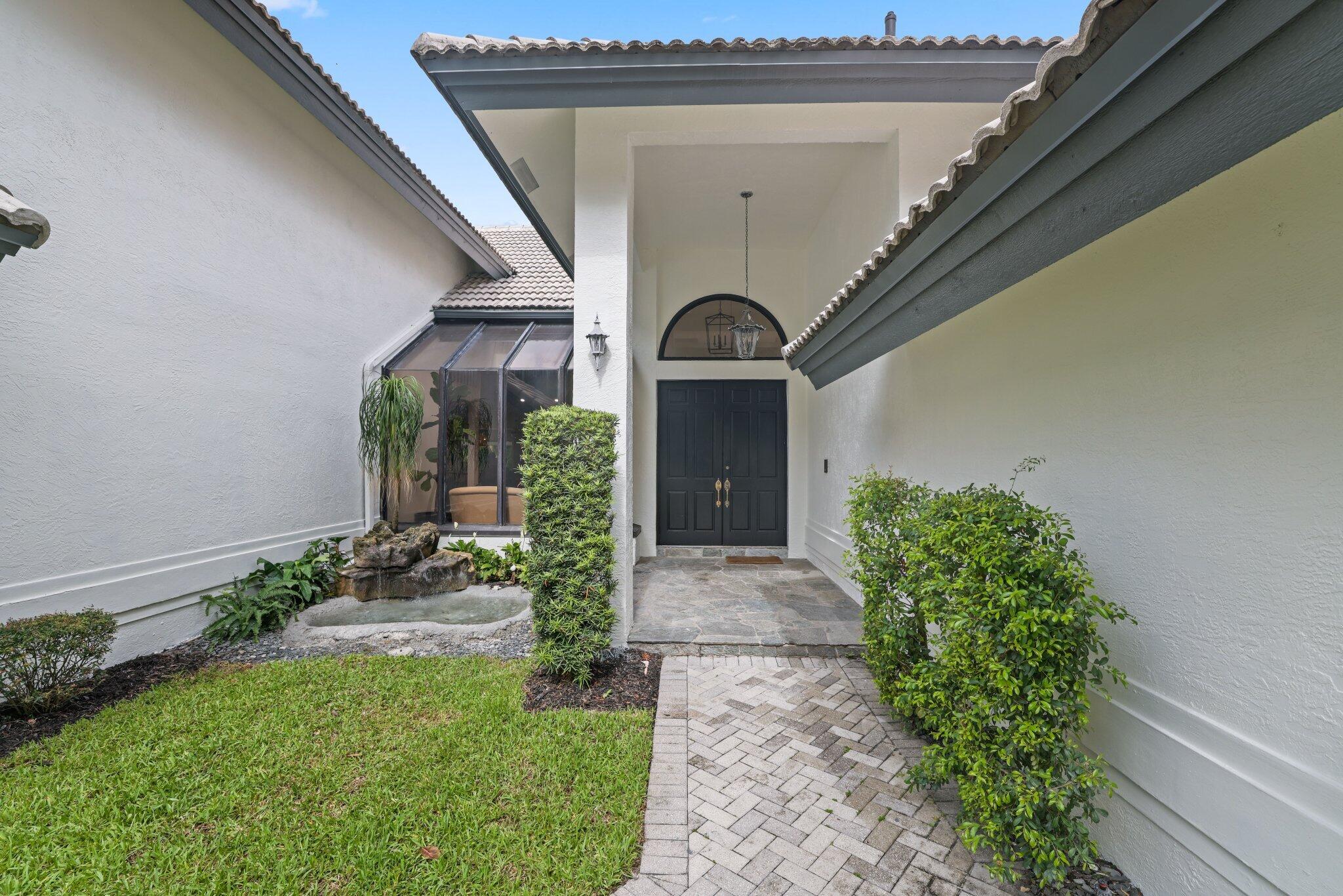 3235 Hyde Circle