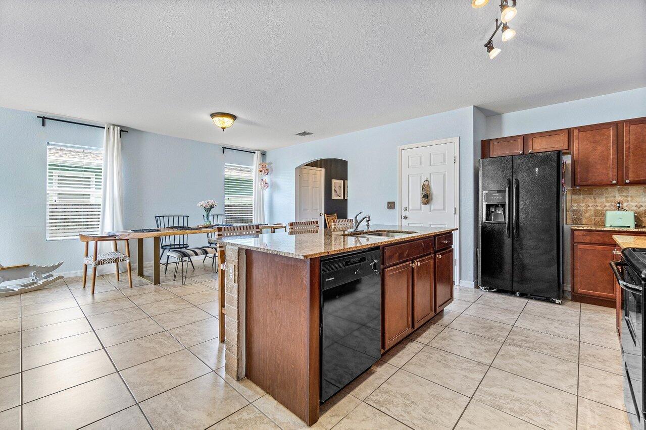 119 SW 2nd Avenue
