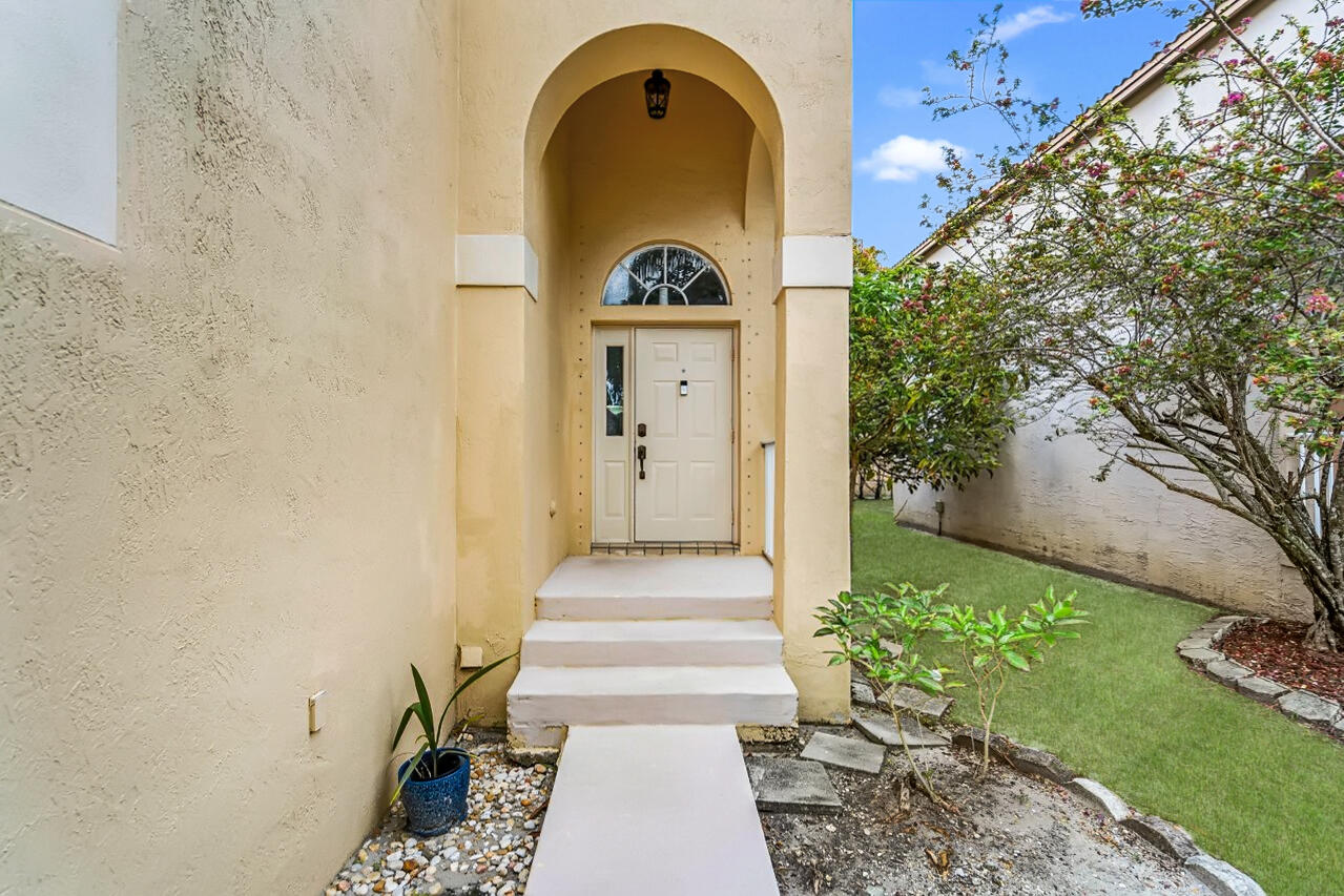 5831 Eagle Cay Terrace