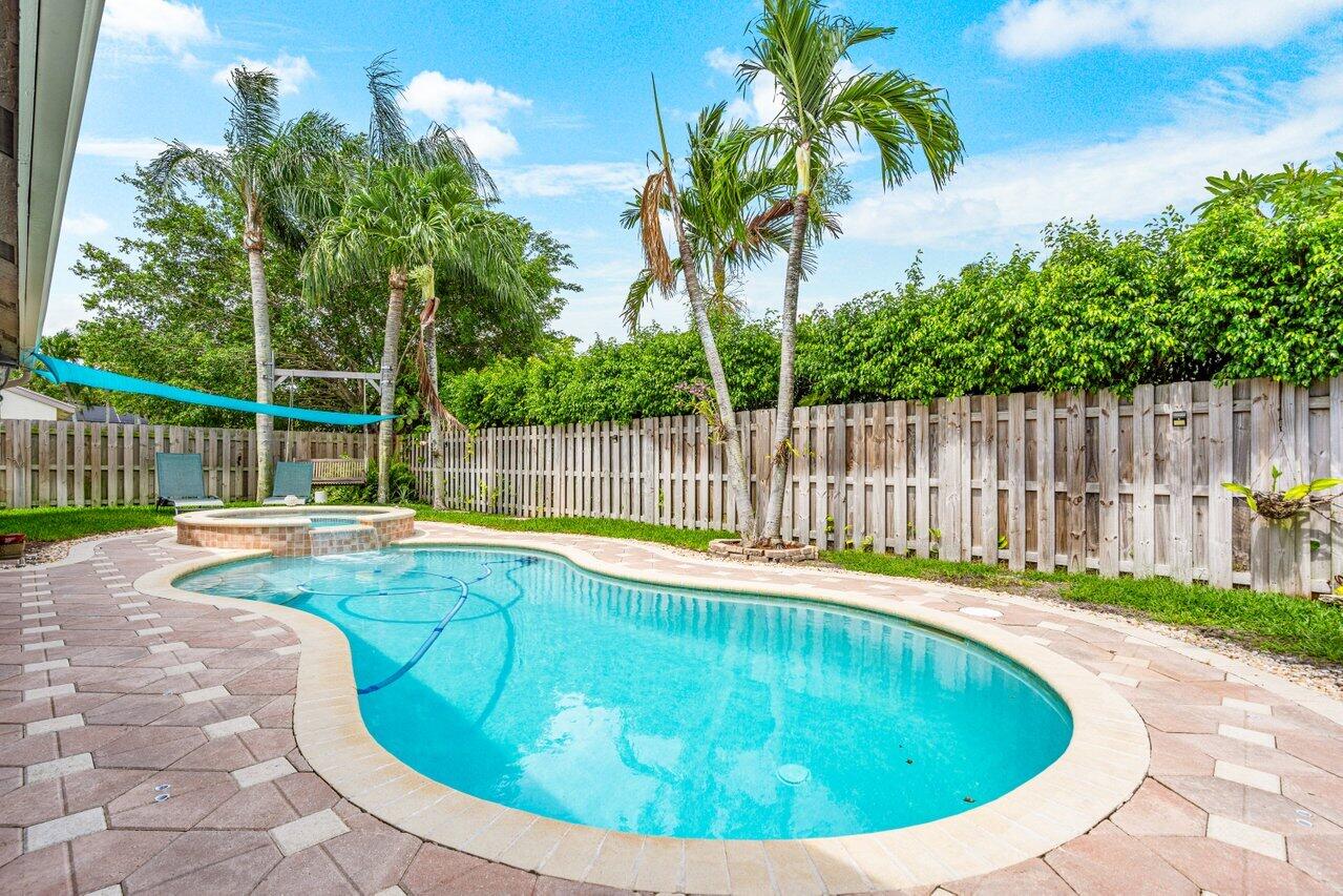 9008 Paragon Way, Boynton Beach
