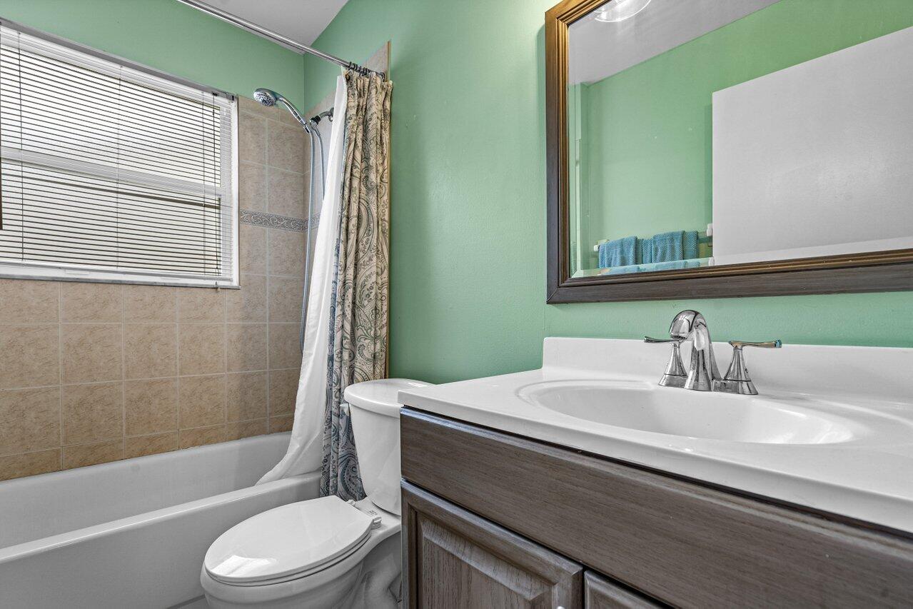 9008 Paragon Way, Boynton Beach