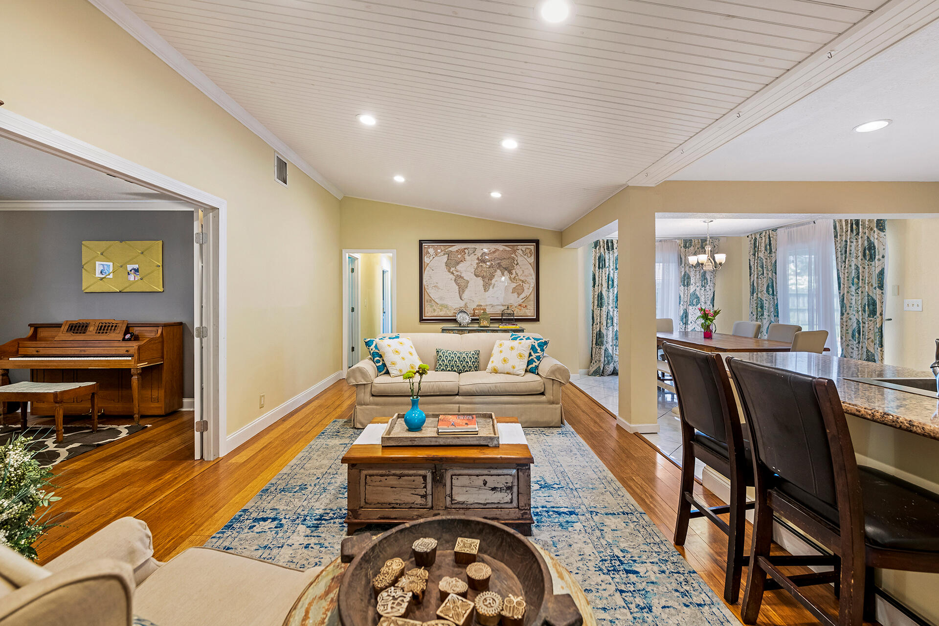 1498 W Royal Palm Road