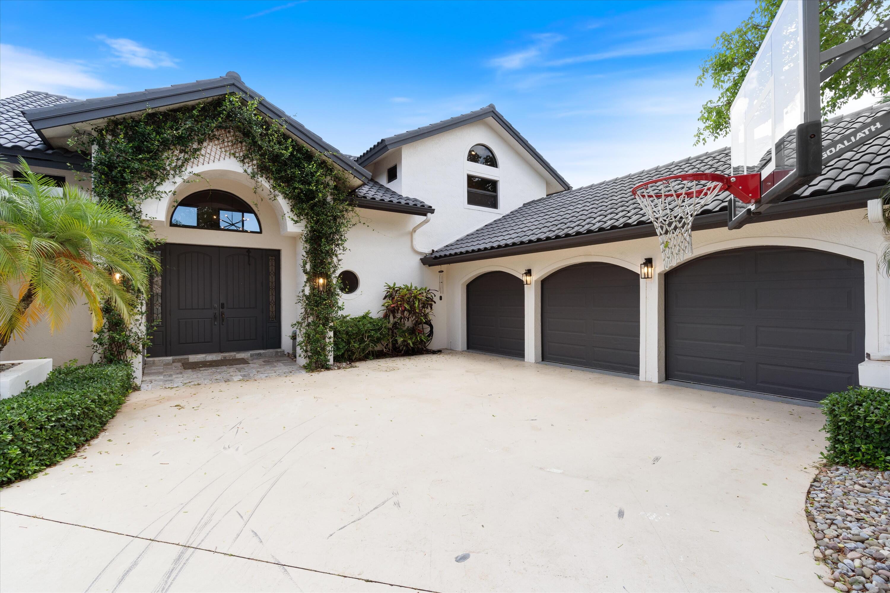 2940 NW 28th Terrace