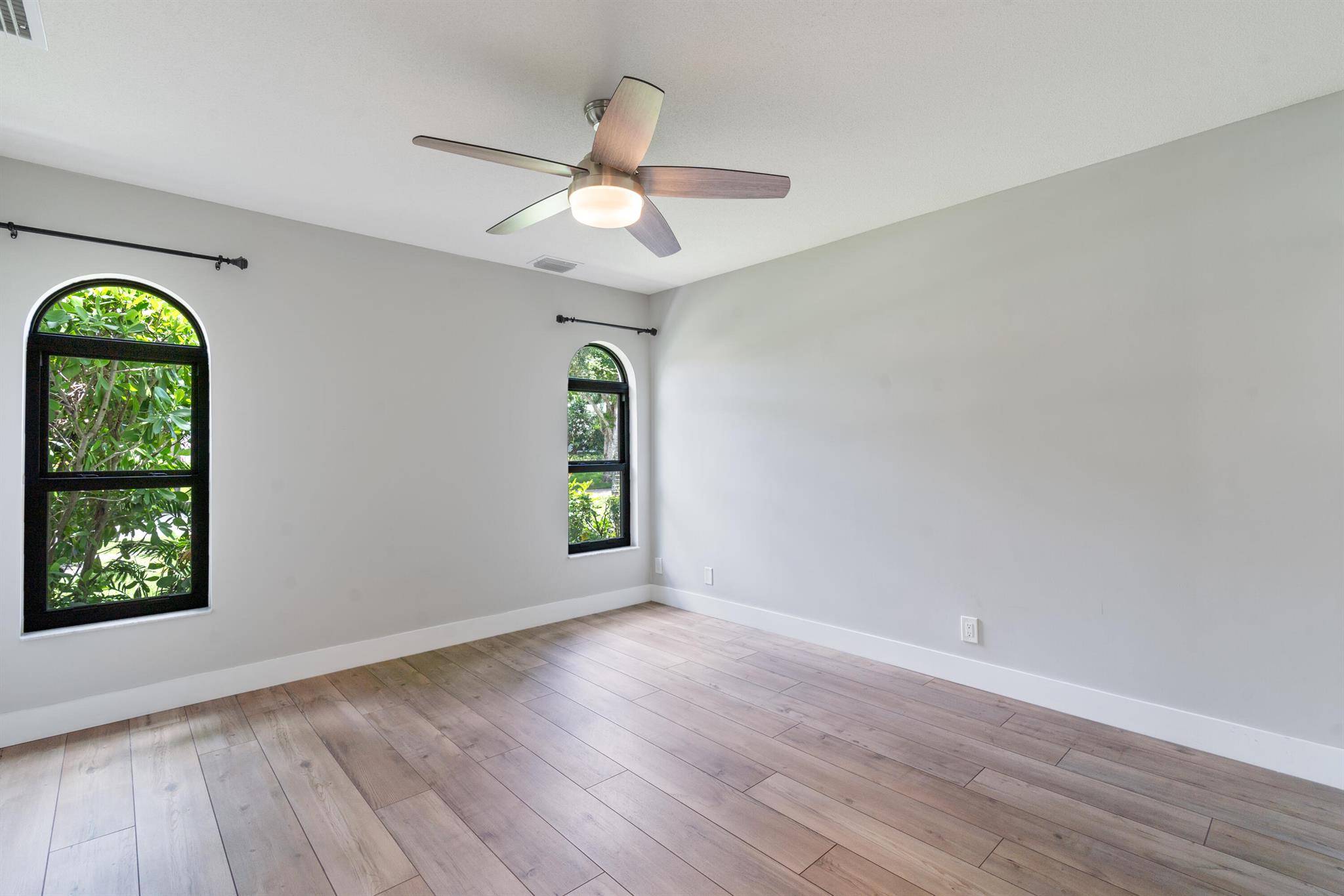 2940 NW 28th Terrace