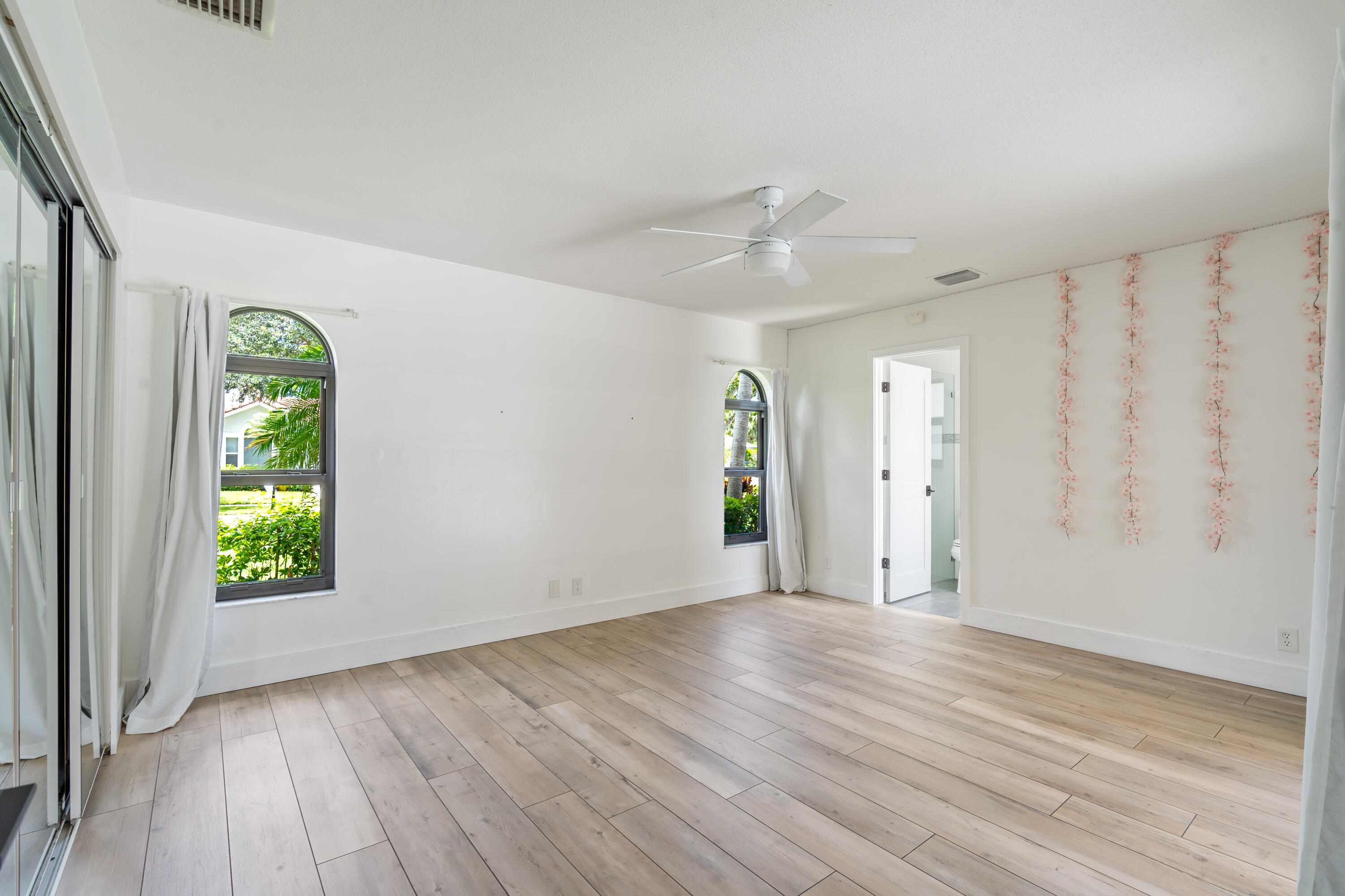 2940 NW 28th Terrace