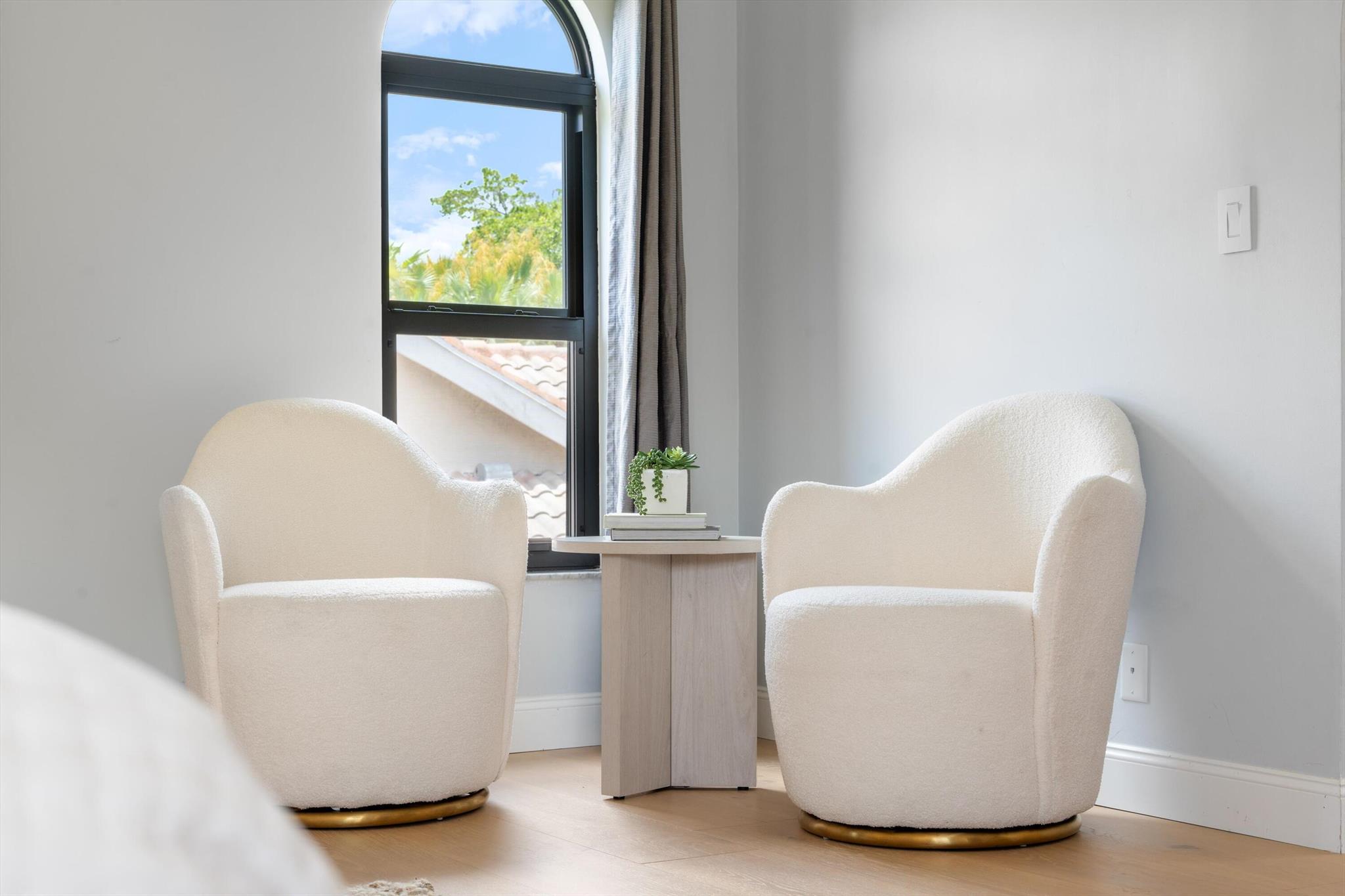 2940 NW 28th Terrace